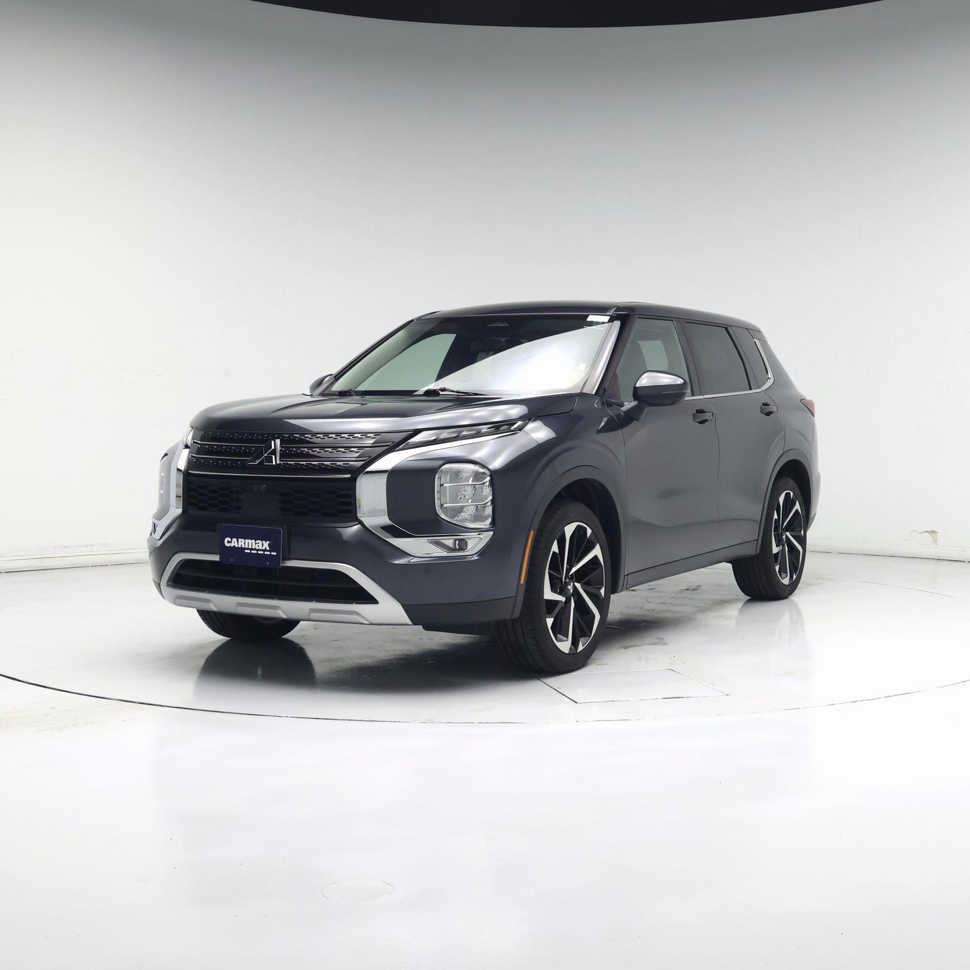 Thumbnail: 2024 Mitsubishi Outlander - 4