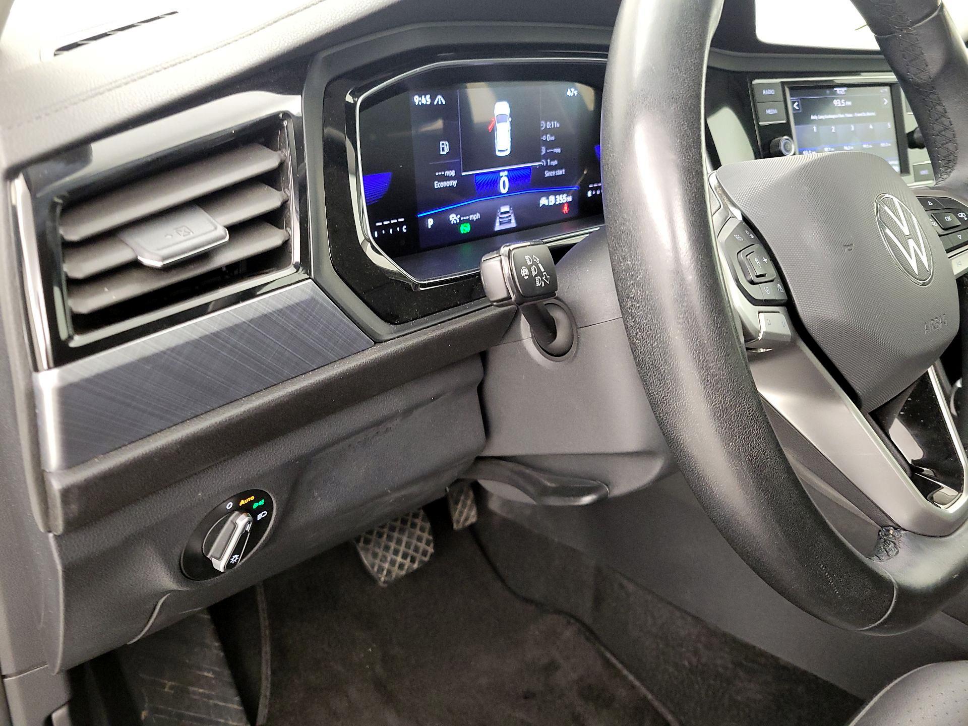 Thumbnail: 2024 Volkswagen Jetta - 13