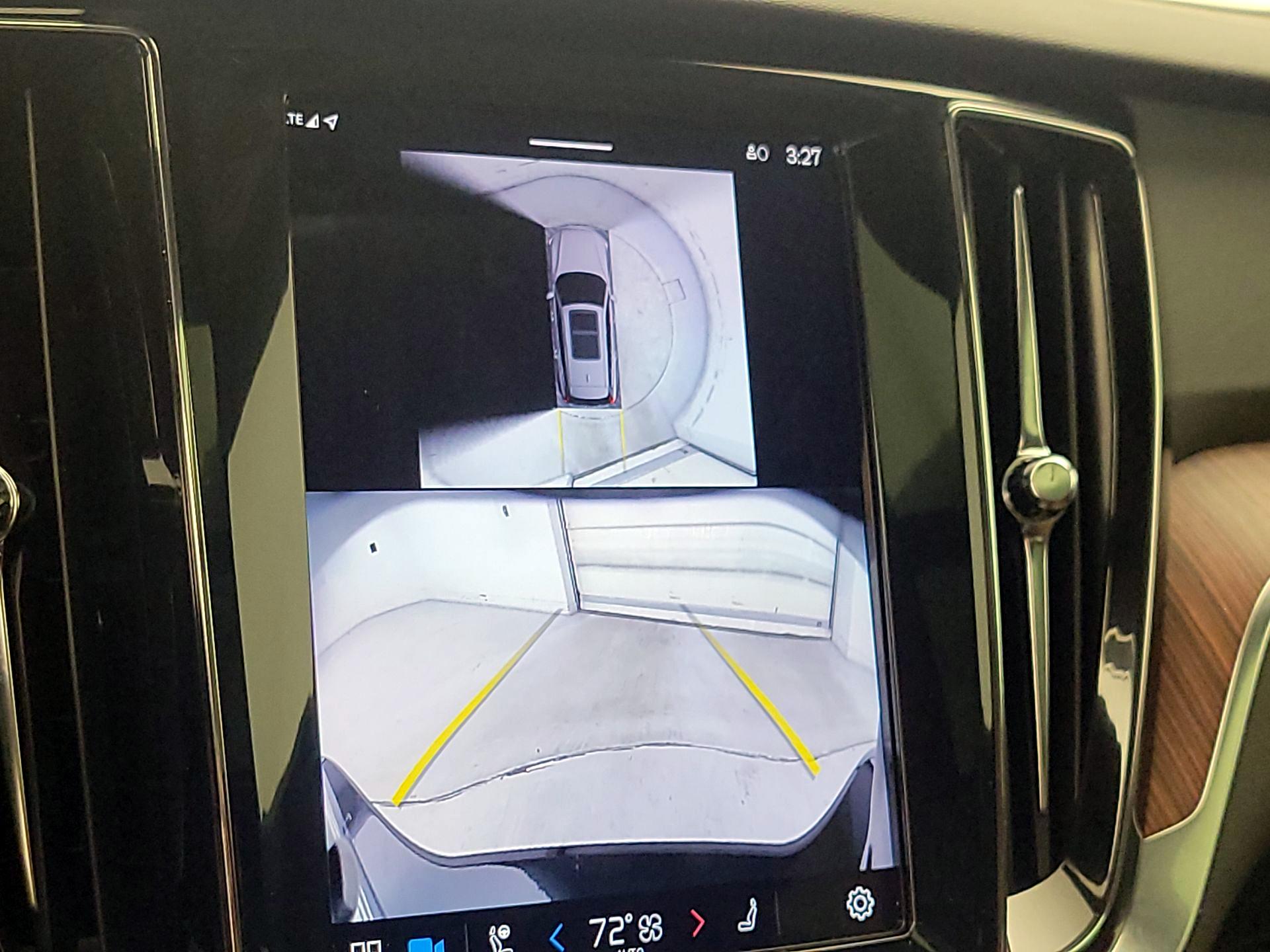 Thumbnail: 2025 Volvo S60 - 15