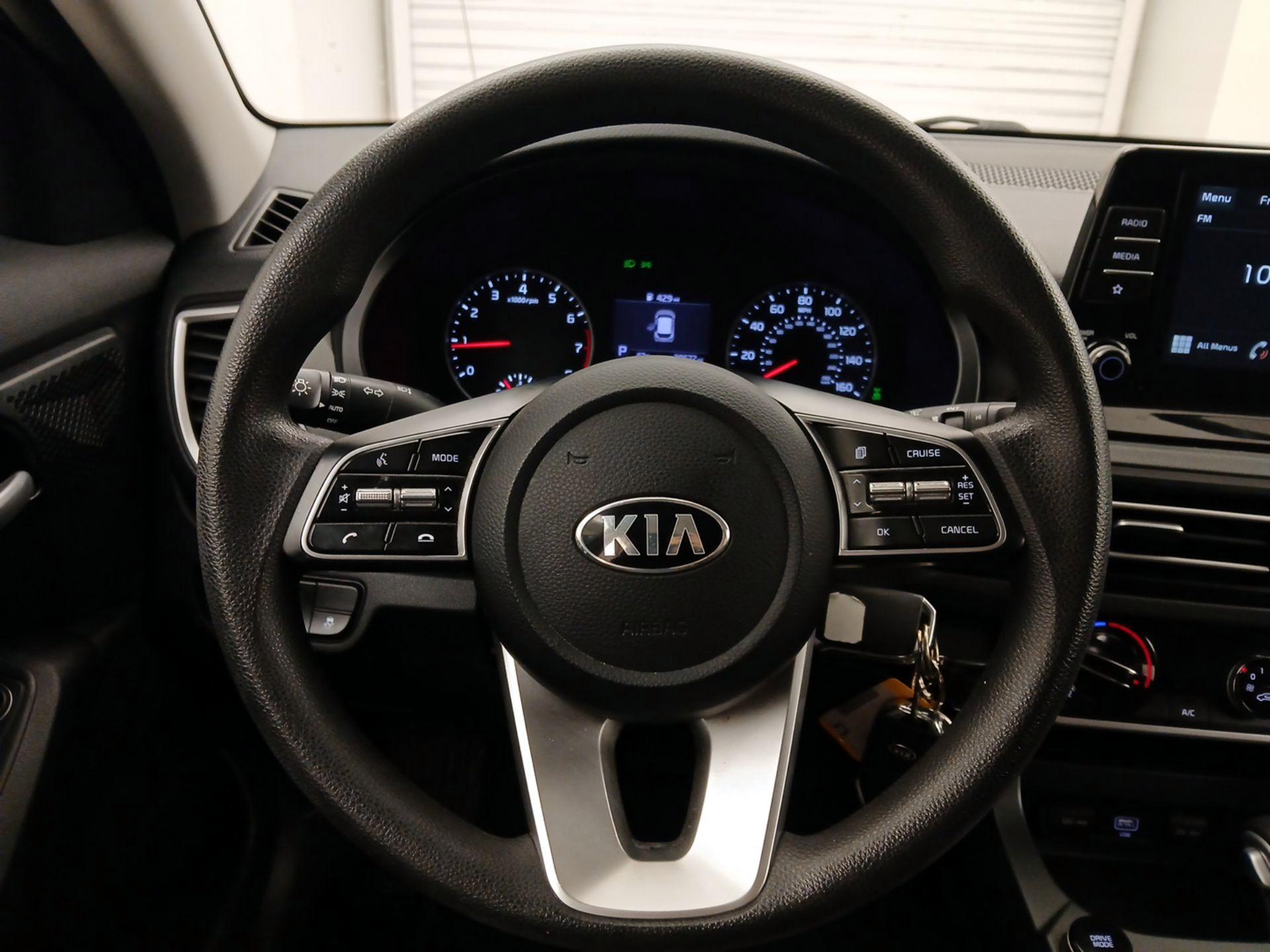 Thumbnail: 2021 Kia Seltos - 10