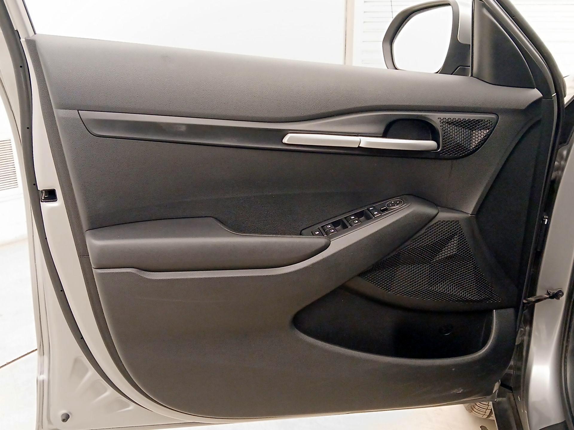 Thumbnail: 2021 Kia Seltos - 12