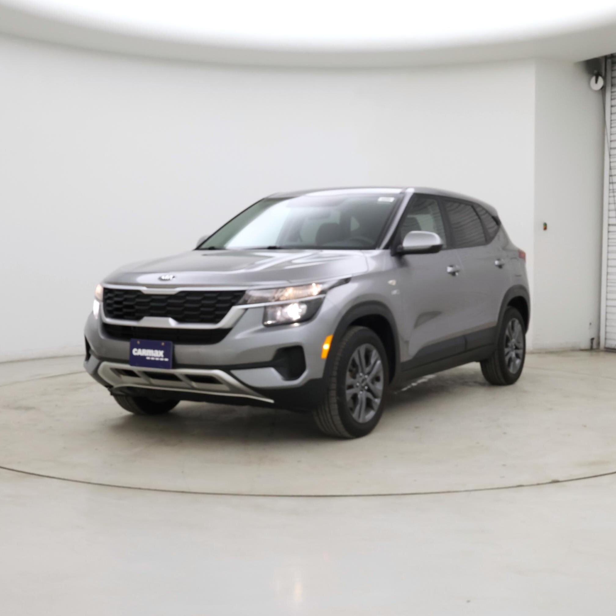 Thumbnail: 2021 Kia Seltos - 4