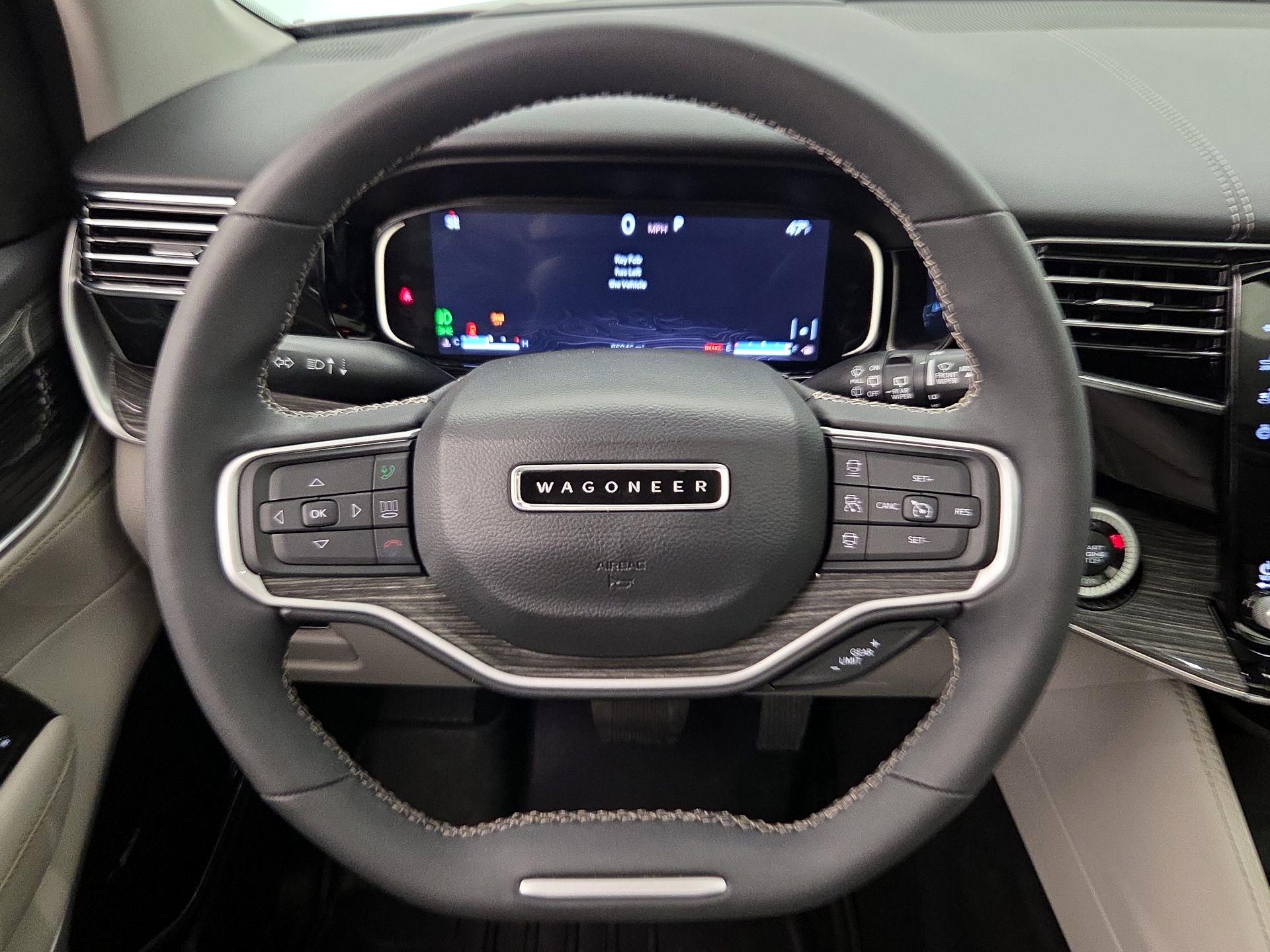 Thumbnail: 2022 Jeep Wagoneer - 10