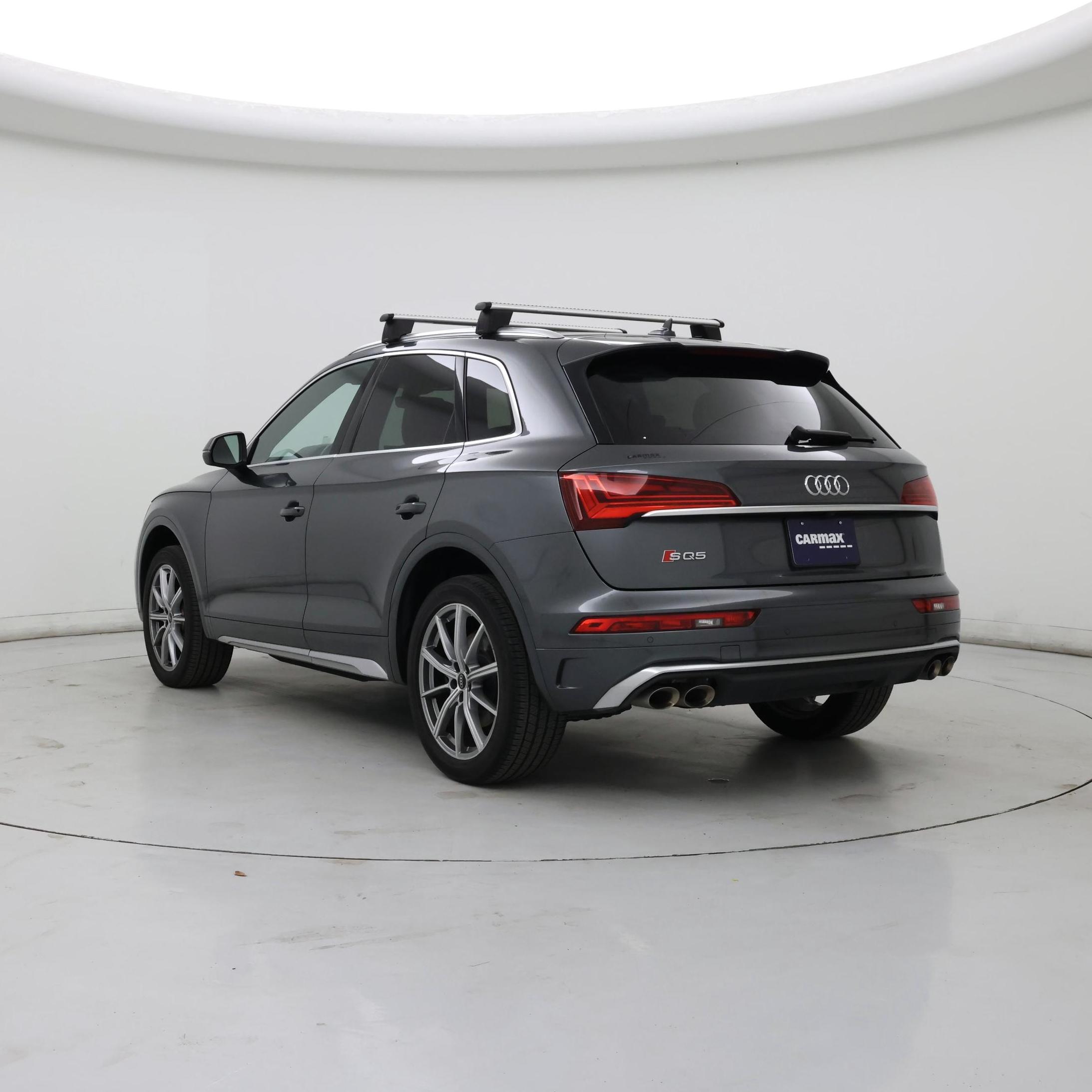 Thumbnail: 2022 Audi SQ5 - 2