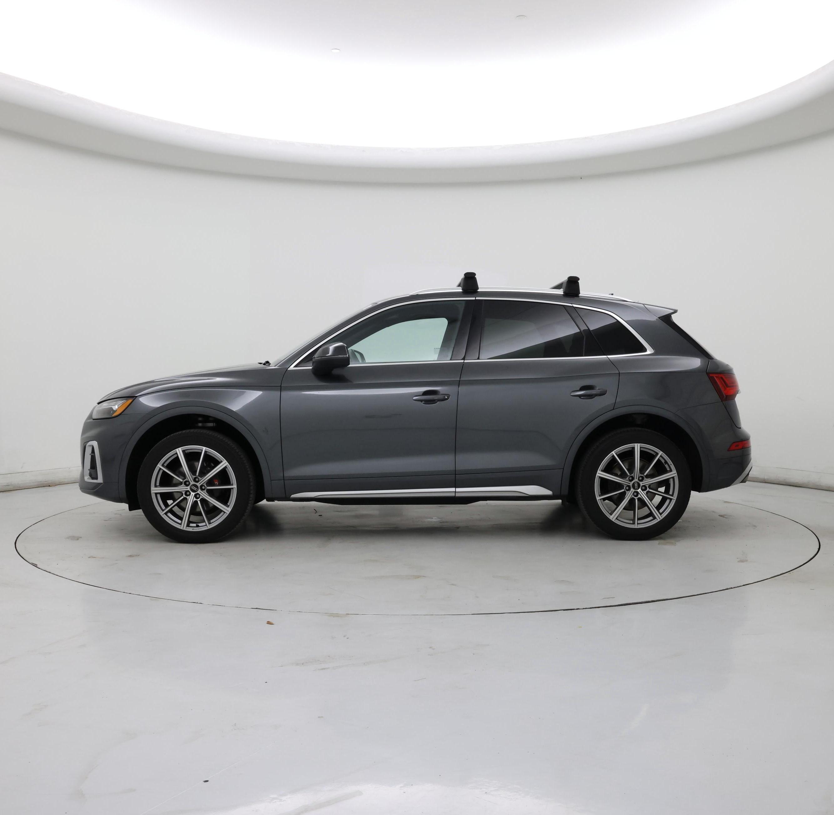 Thumbnail: 2022 Audi SQ5 - 3