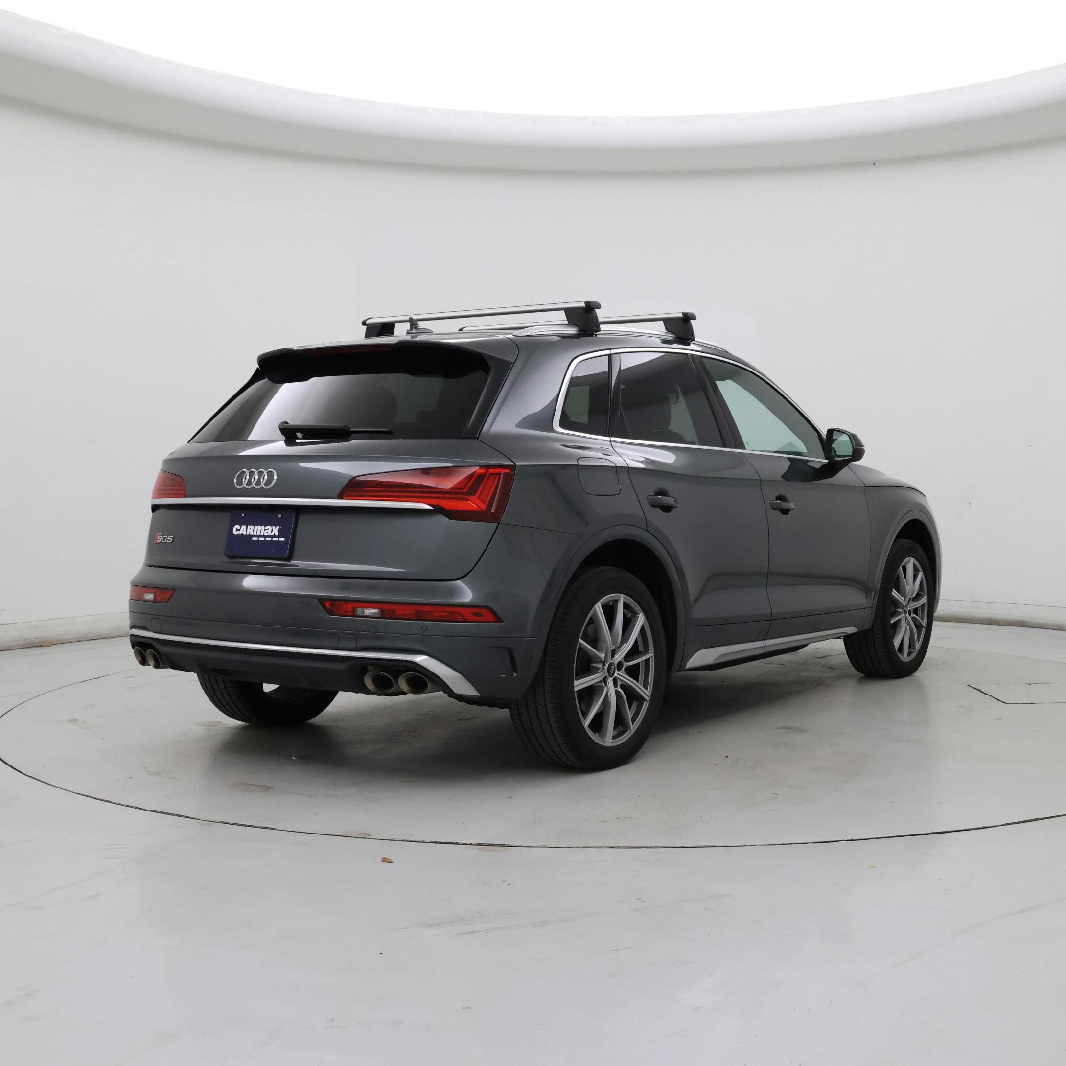 Thumbnail: 2022 Audi SQ5 - 8