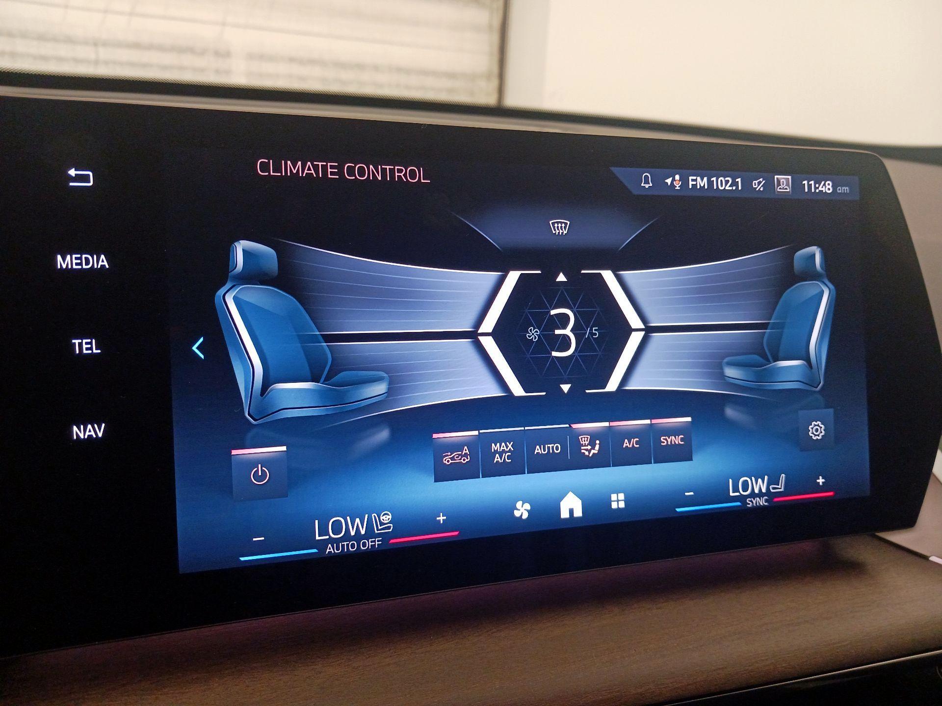 Thumbnail: 2025 BMW X1 - 15