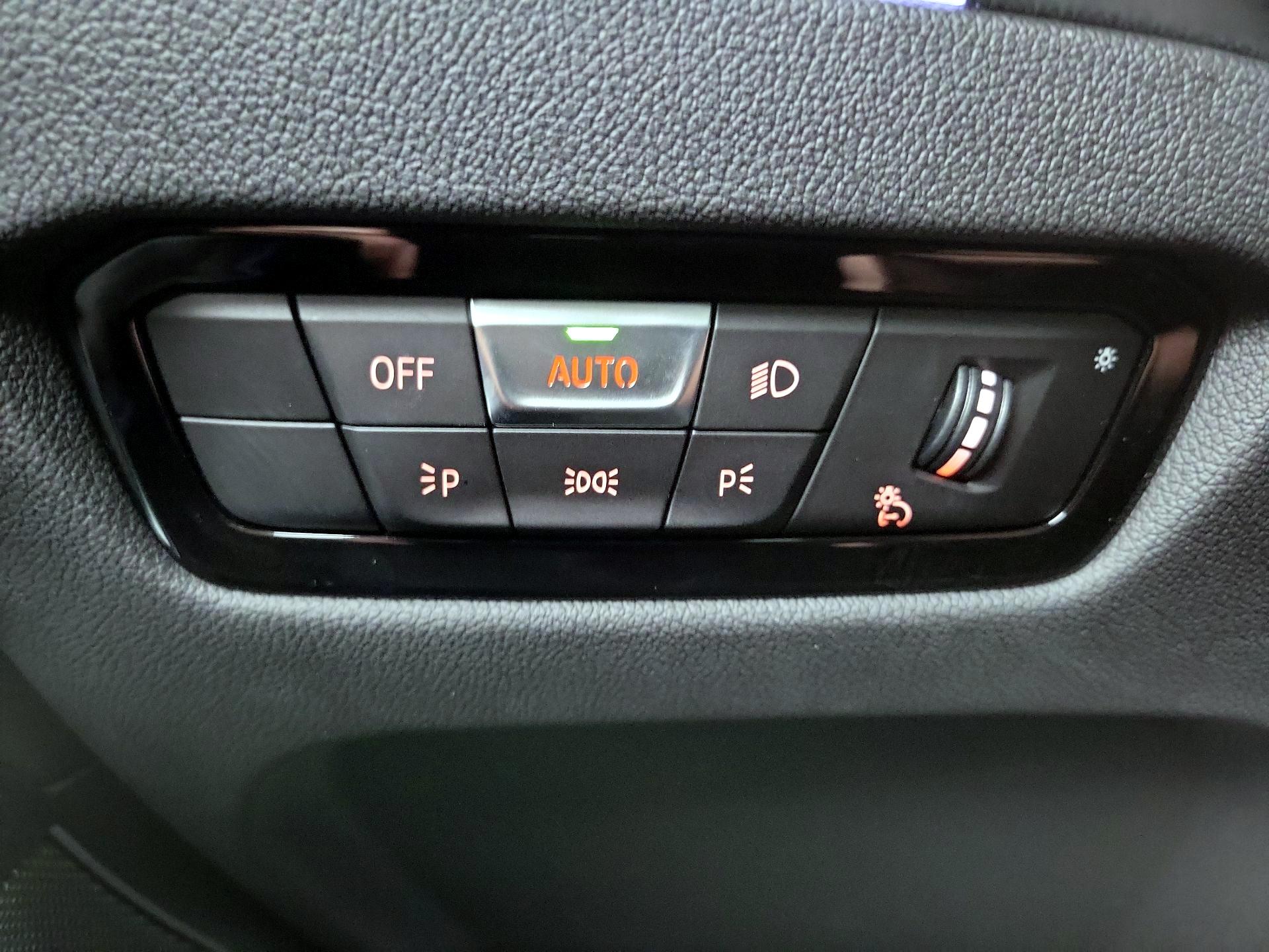 Thumbnail: 2023 BMW 3 Series - 13