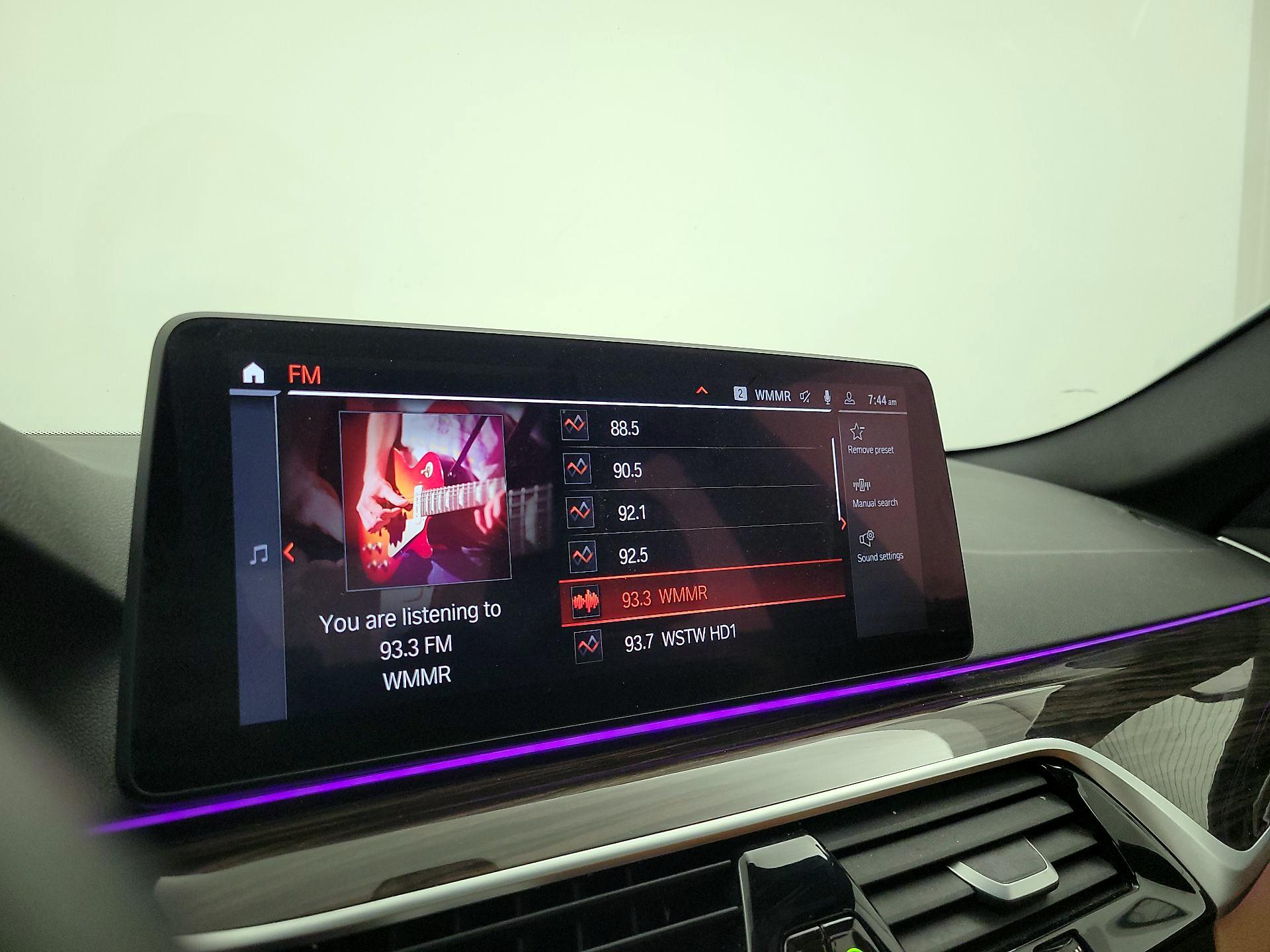 Thumbnail: 2023 BMW 5 Series - 16