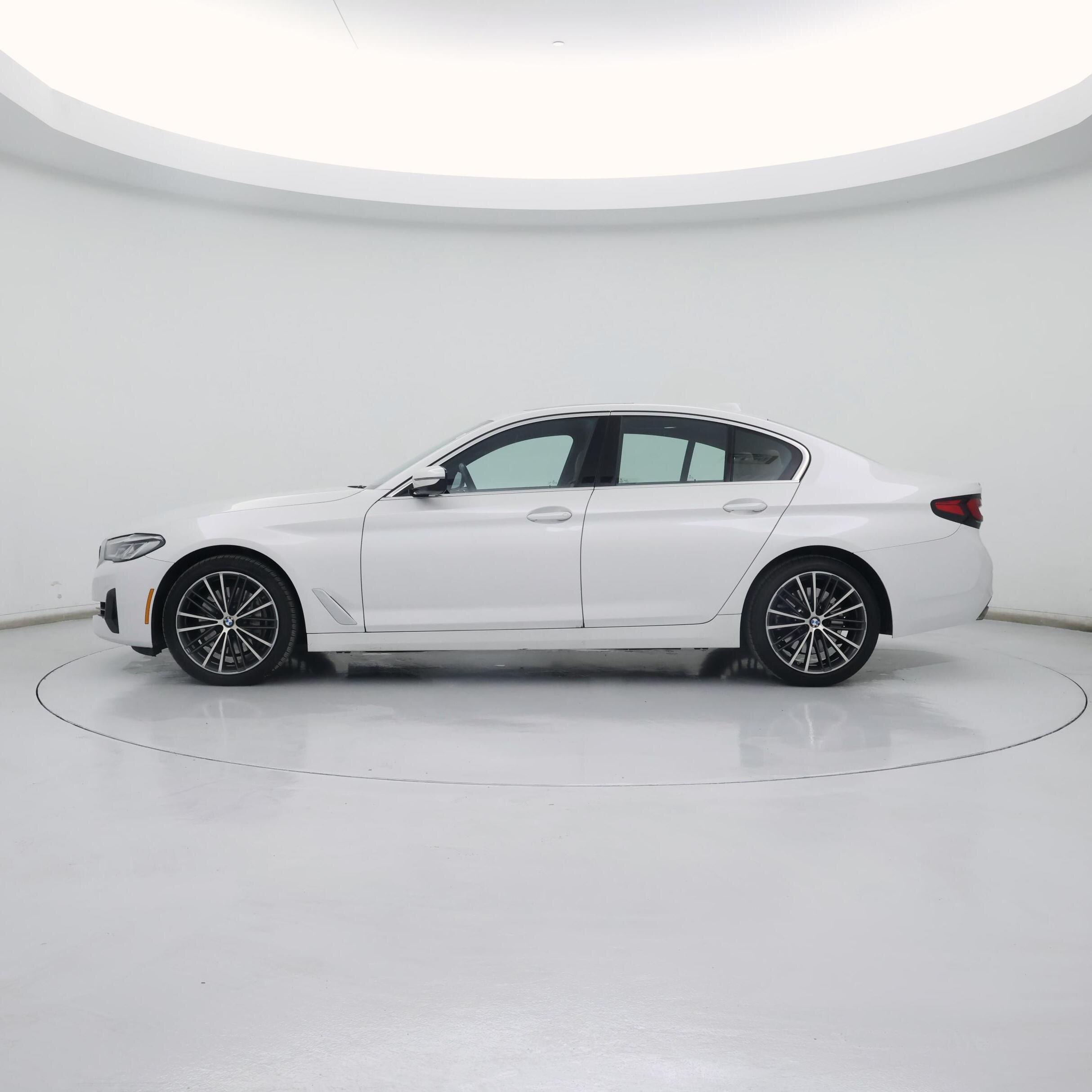 Thumbnail: 2023 BMW 5 Series - 3