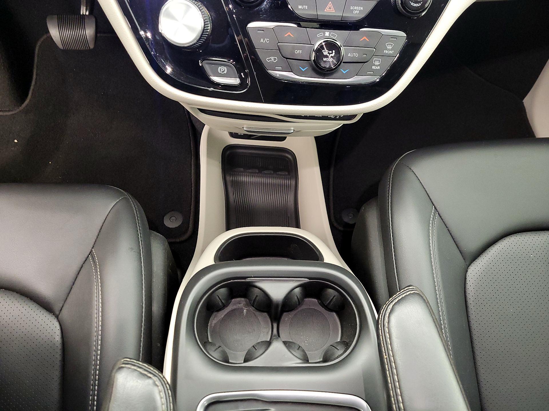 Thumbnail: 2024 Chrysler Pacifica - 17