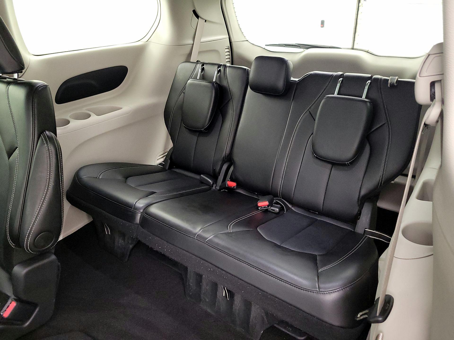 Thumbnail: 2024 Chrysler Pacifica - 20