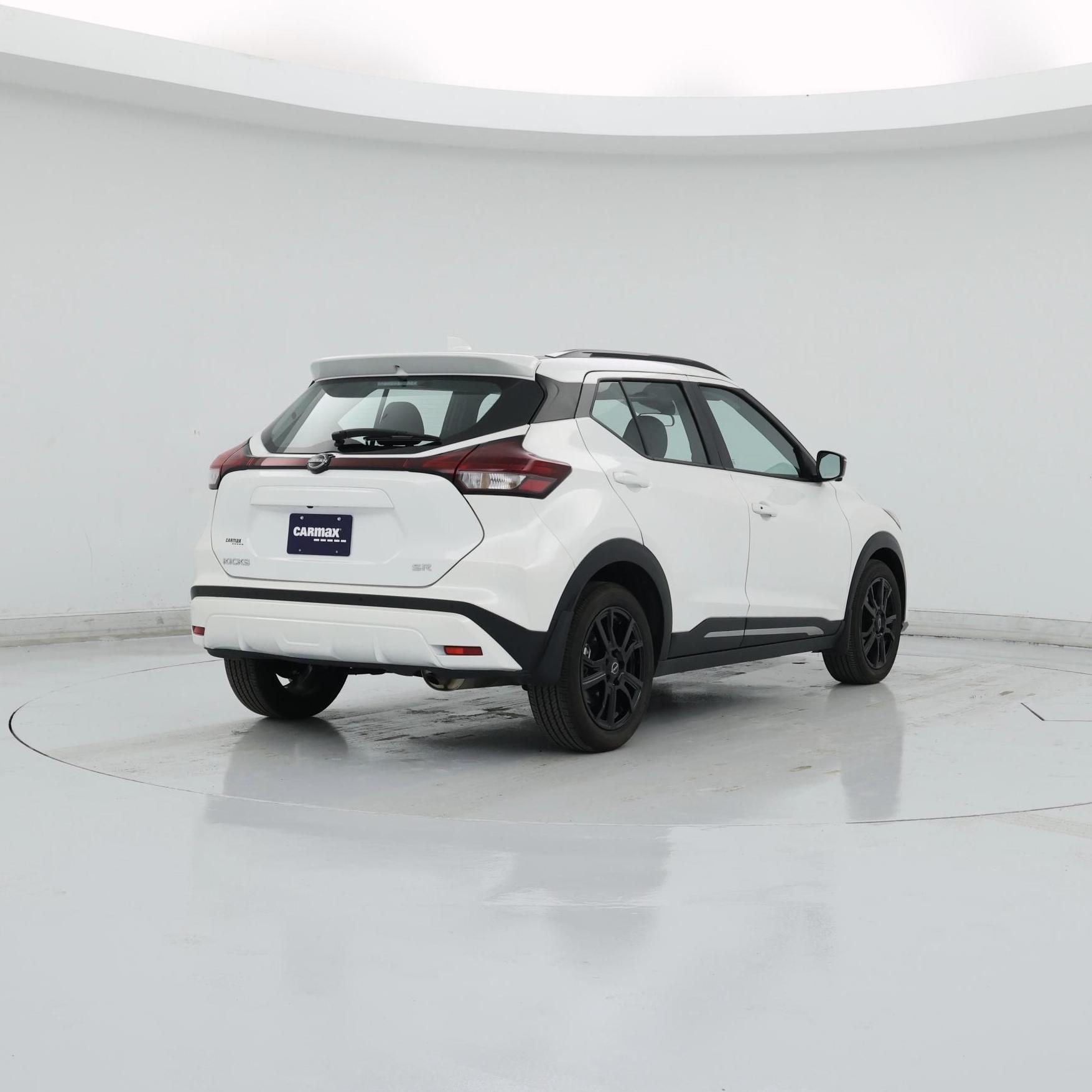 Thumbnail: 2024 Nissan Kicks - 8