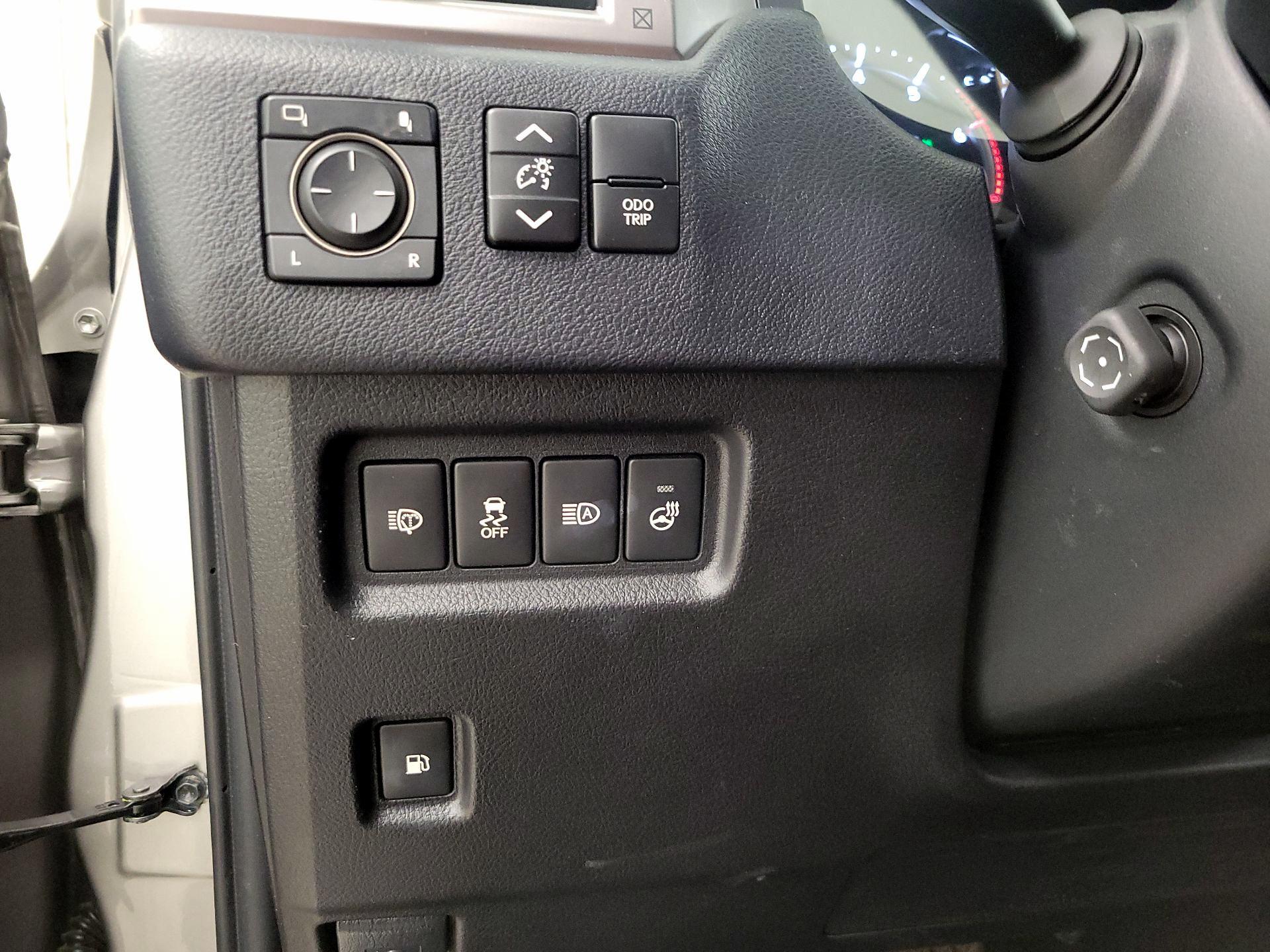 Thumbnail: 2022 Lexus GX - 13