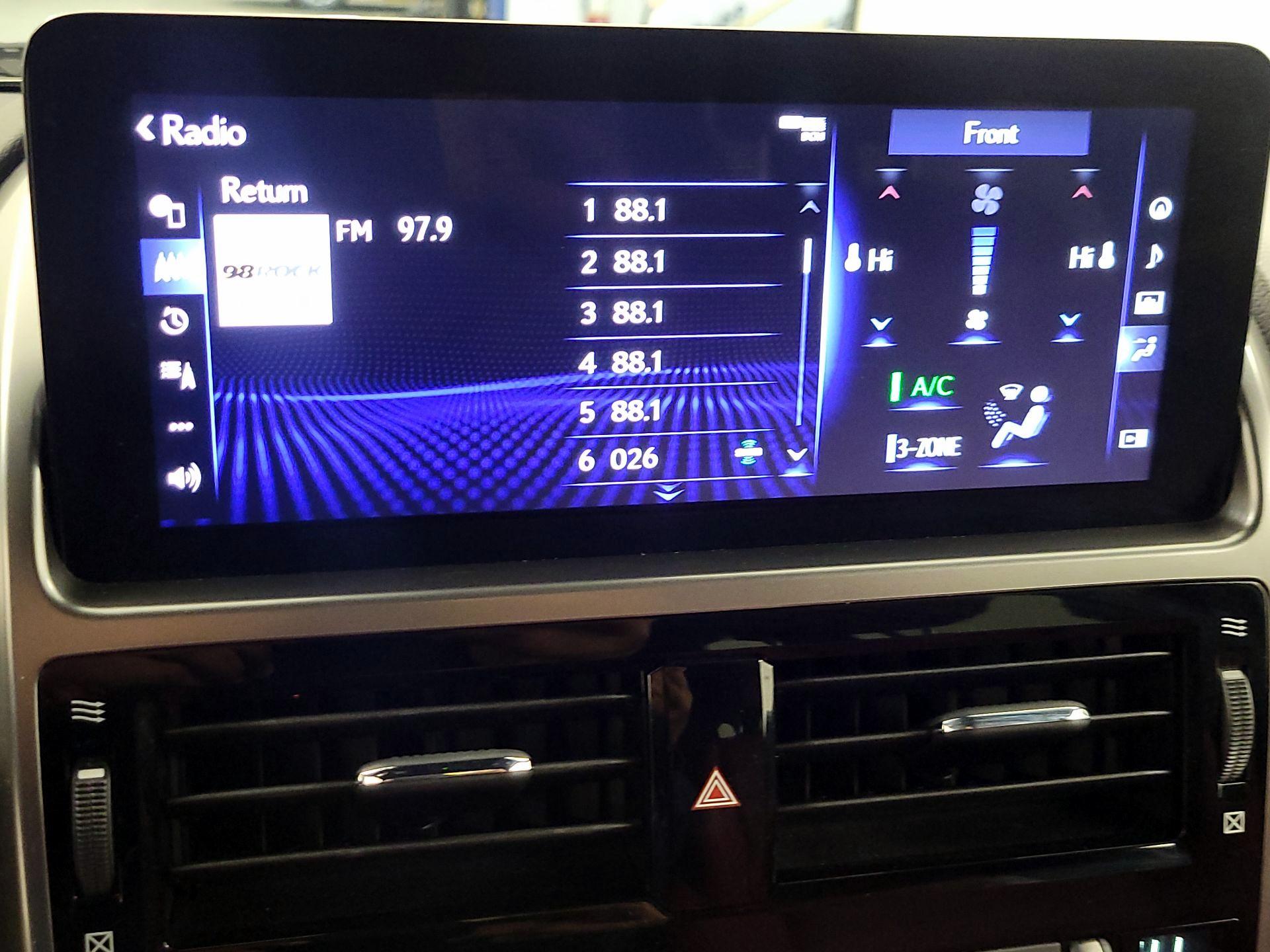 Thumbnail: 2022 Lexus GX - 16