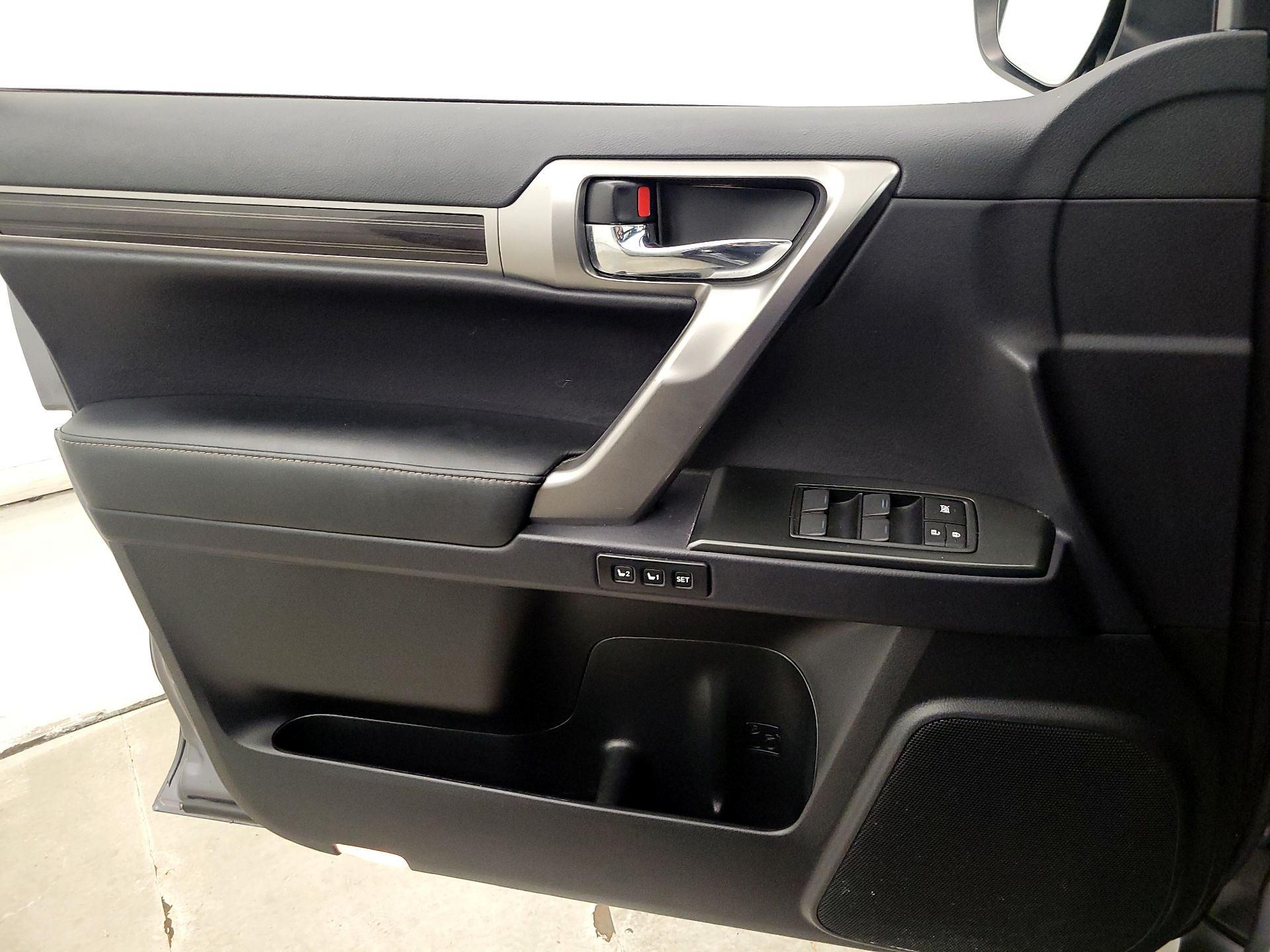 Thumbnail: 2023 Lexus GX - 12