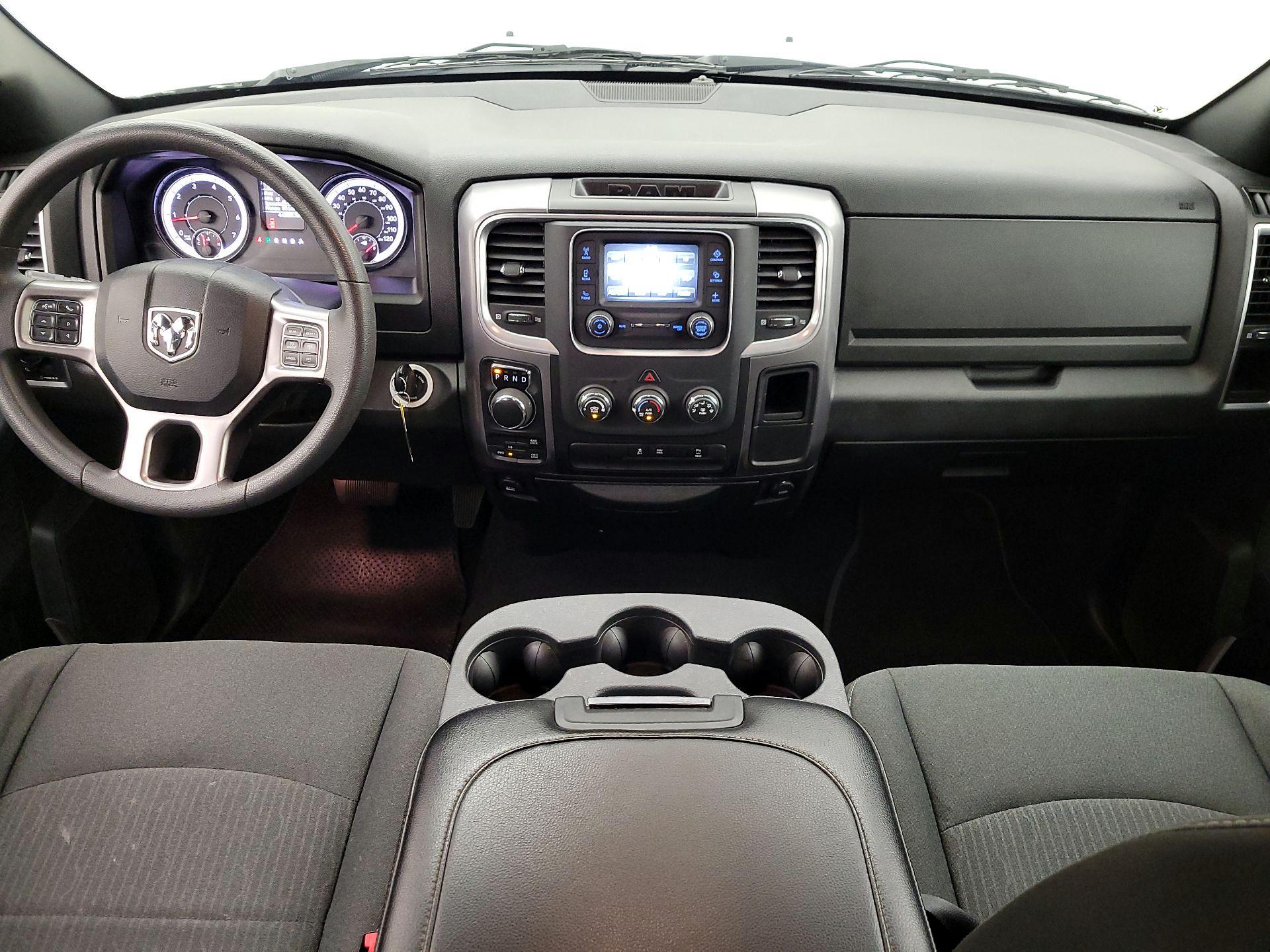 Thumbnail: 2024 RAM 1500 Classic - 9