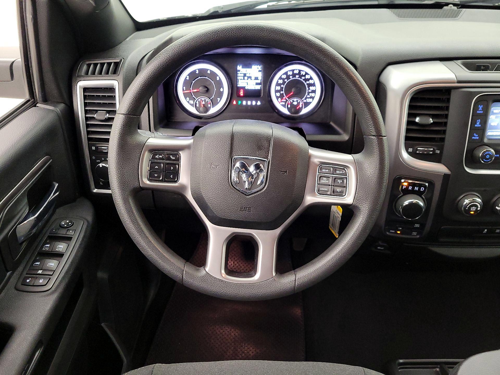 Thumbnail: 2024 RAM 1500 Classic - 10