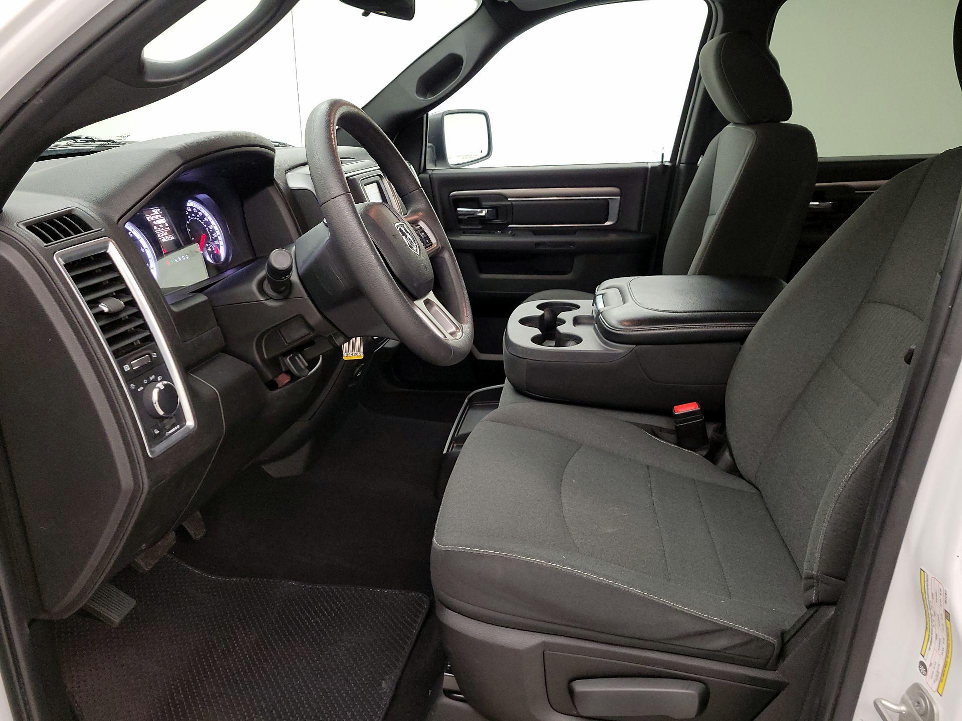 Thumbnail: 2024 RAM 1500 Classic - 11