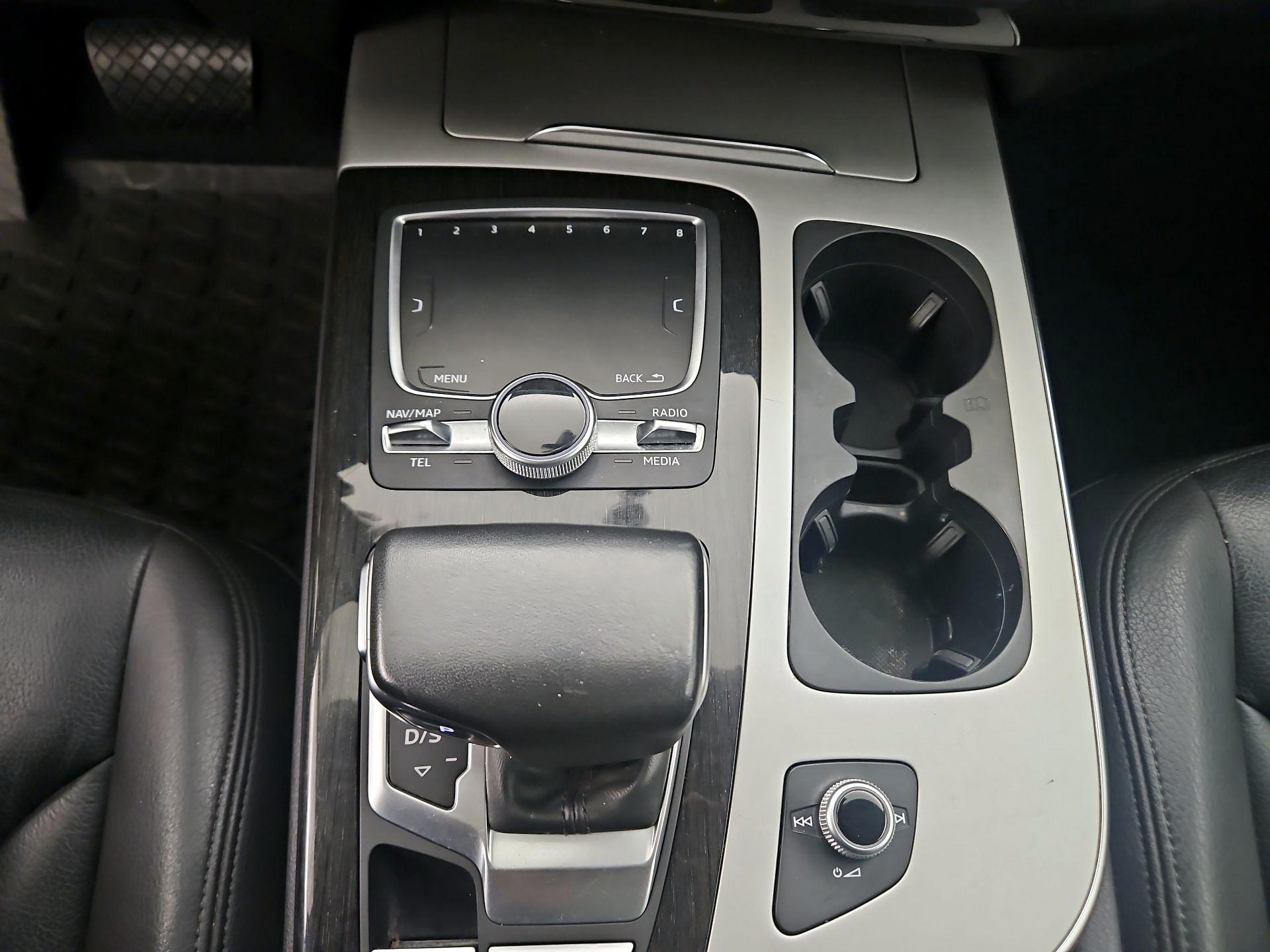 Thumbnail: 2019 Audi Q7 - 18