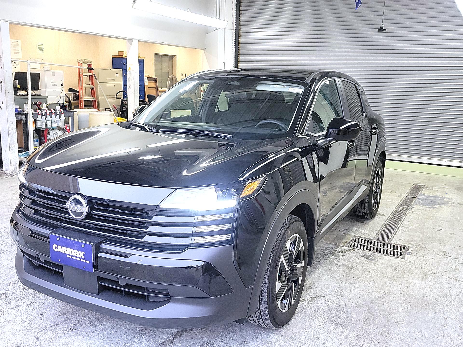 Thumbnail: 2025 Nissan Kicks - 3