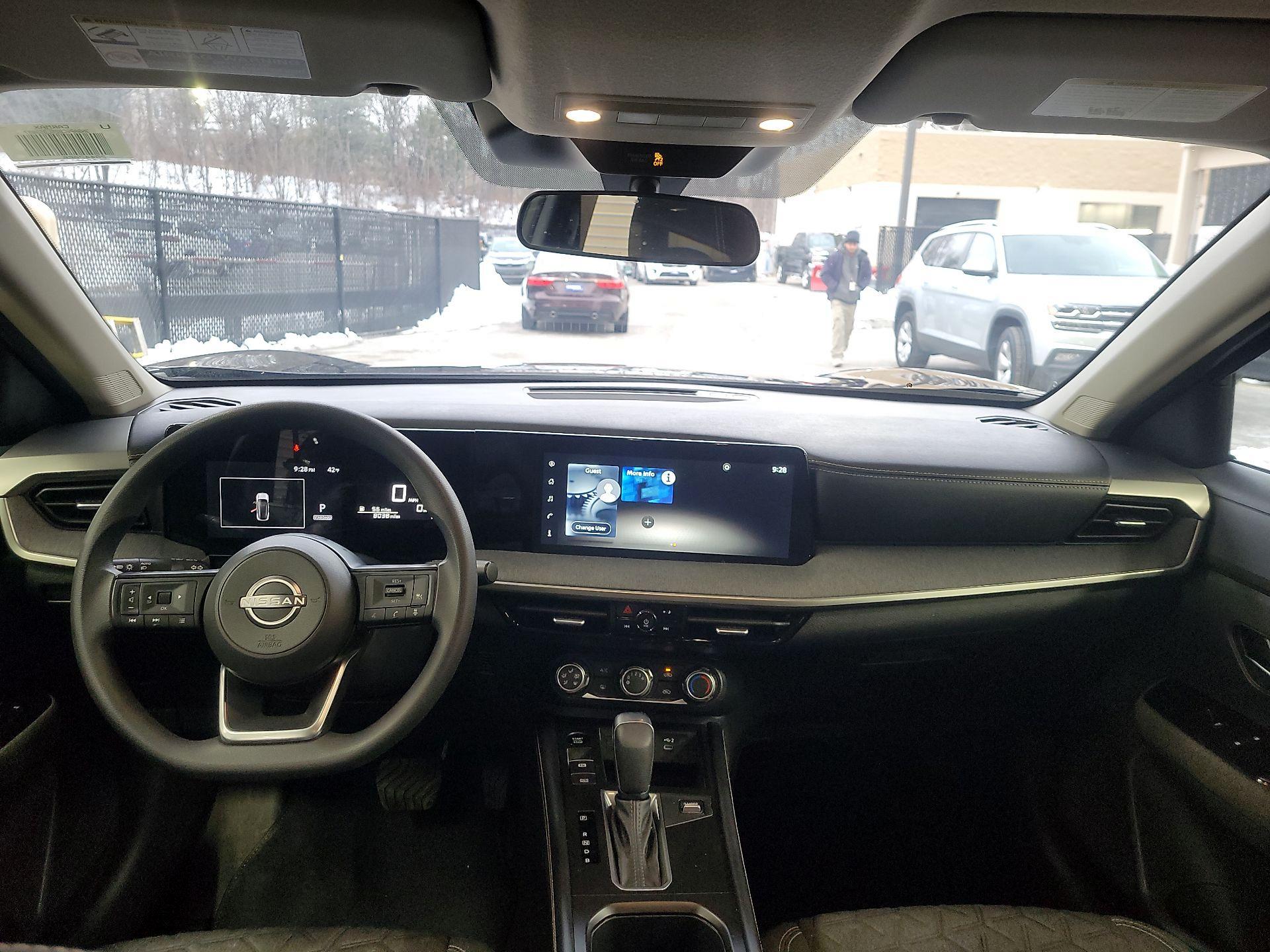 Thumbnail: 2025 Nissan Kicks - 8