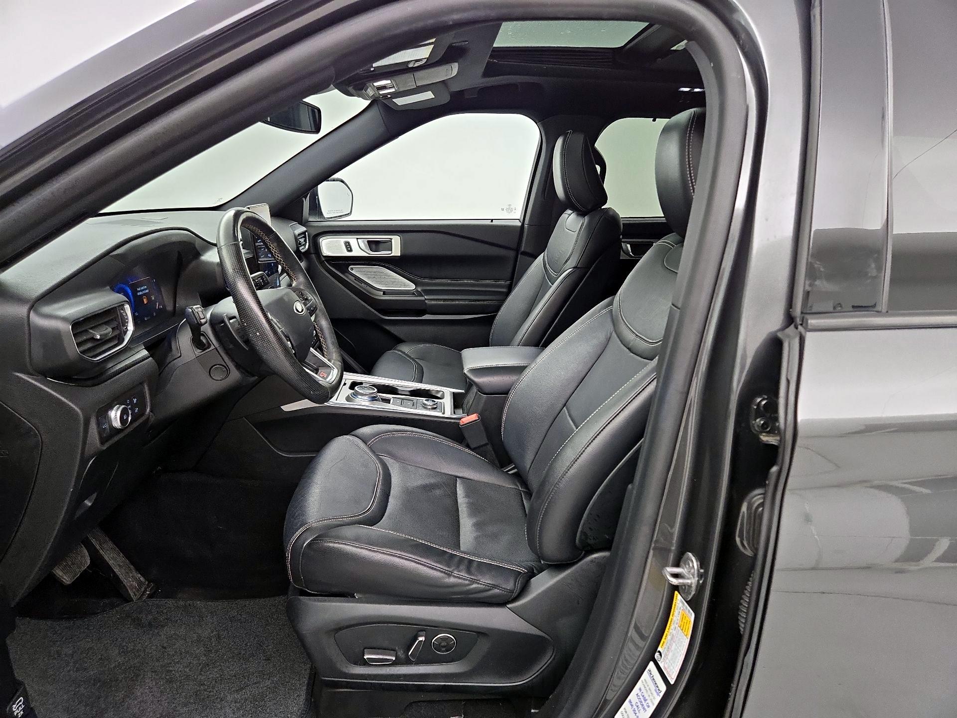 Thumbnail: 2020 Ford Explorer - 11