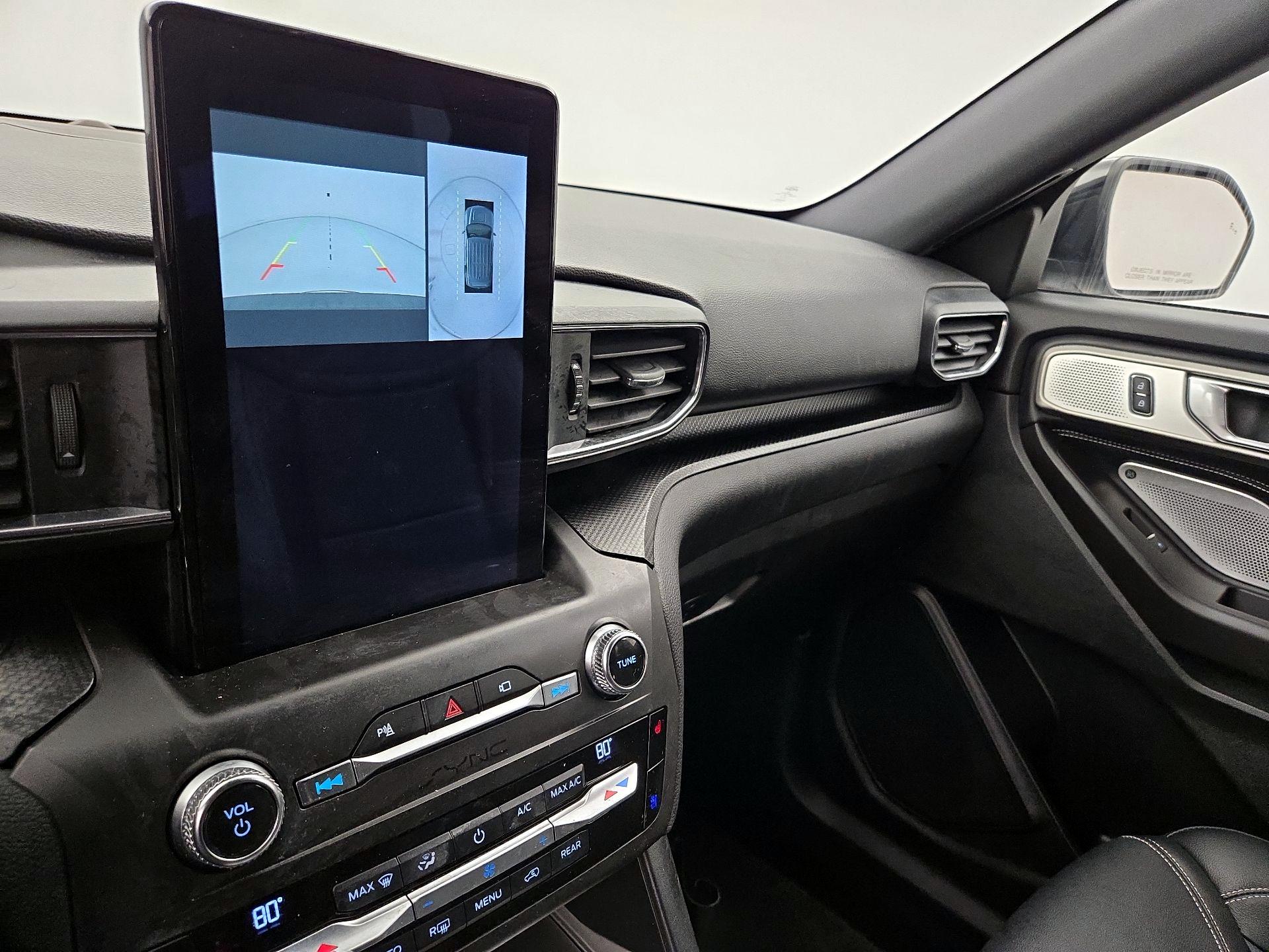 Thumbnail: 2020 Ford Explorer - 15