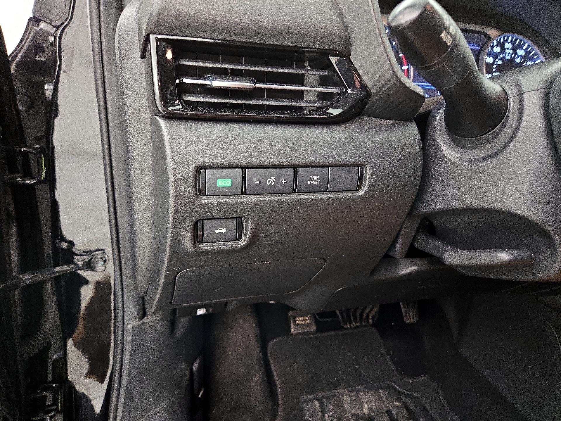 Thumbnail: 2020 Nissan Sentra - 13