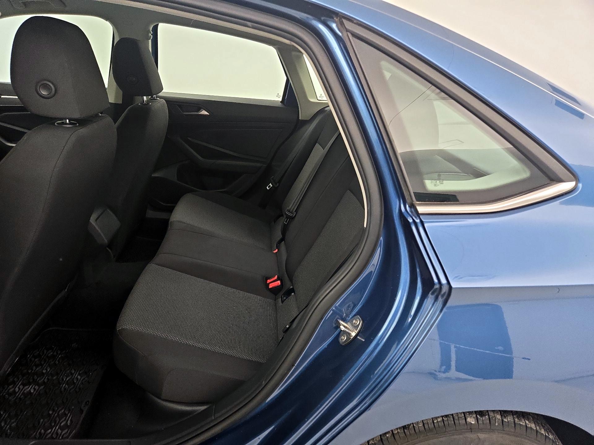 Thumbnail: 2019 Volkswagen Jetta - 19