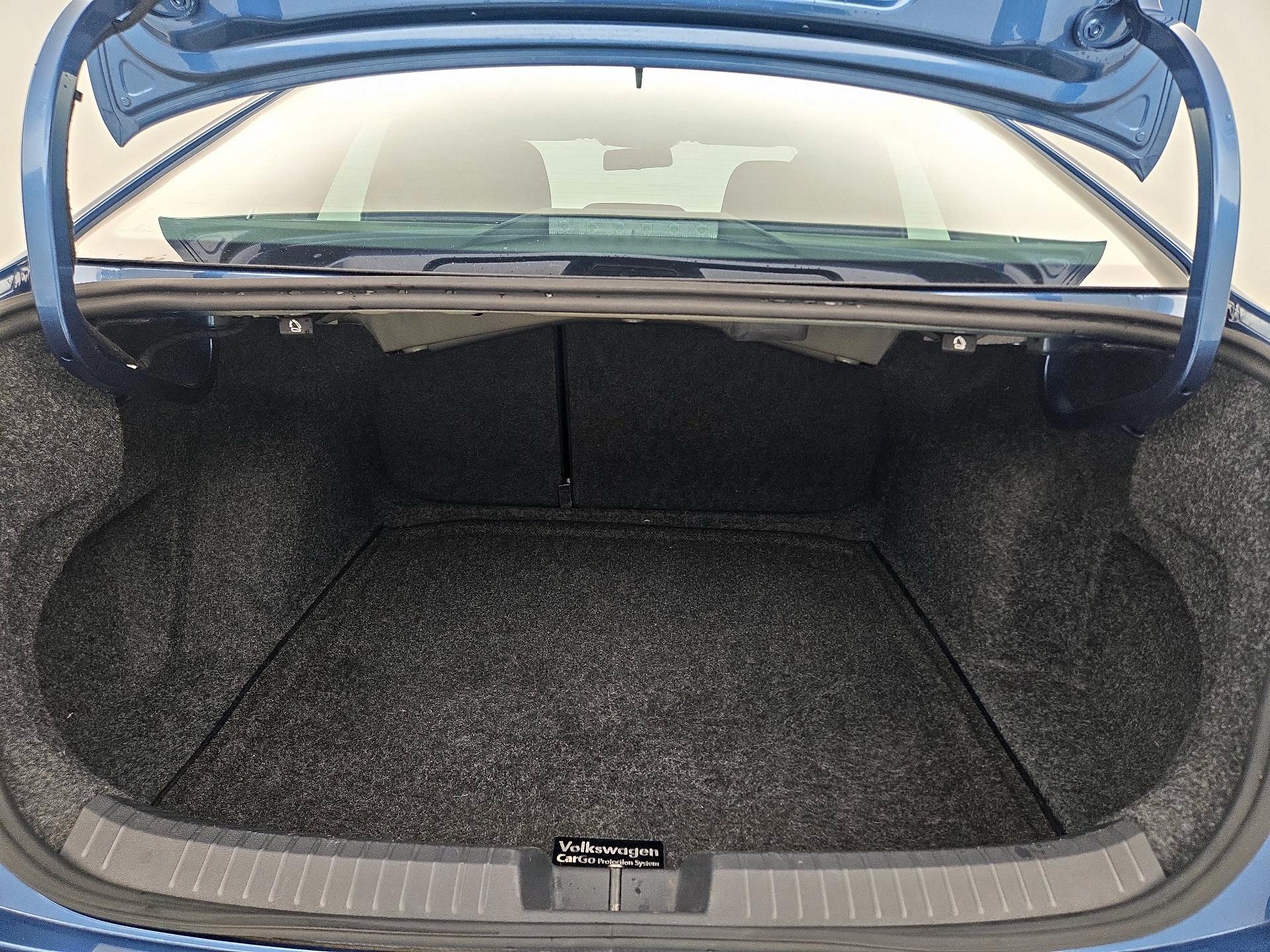 Thumbnail: 2019 Volkswagen Jetta - 20