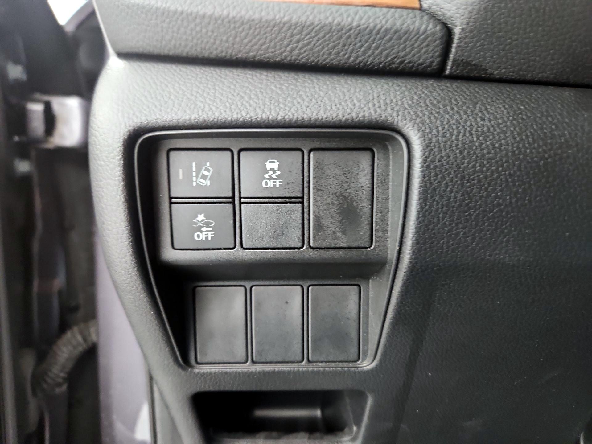 Thumbnail: 2017 Honda CR-V - 13