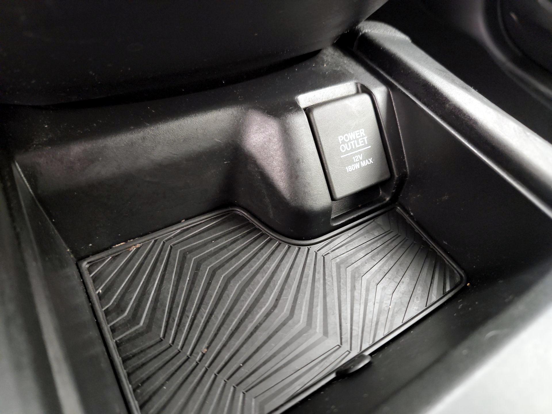 Thumbnail: 2017 Honda CR-V - 18