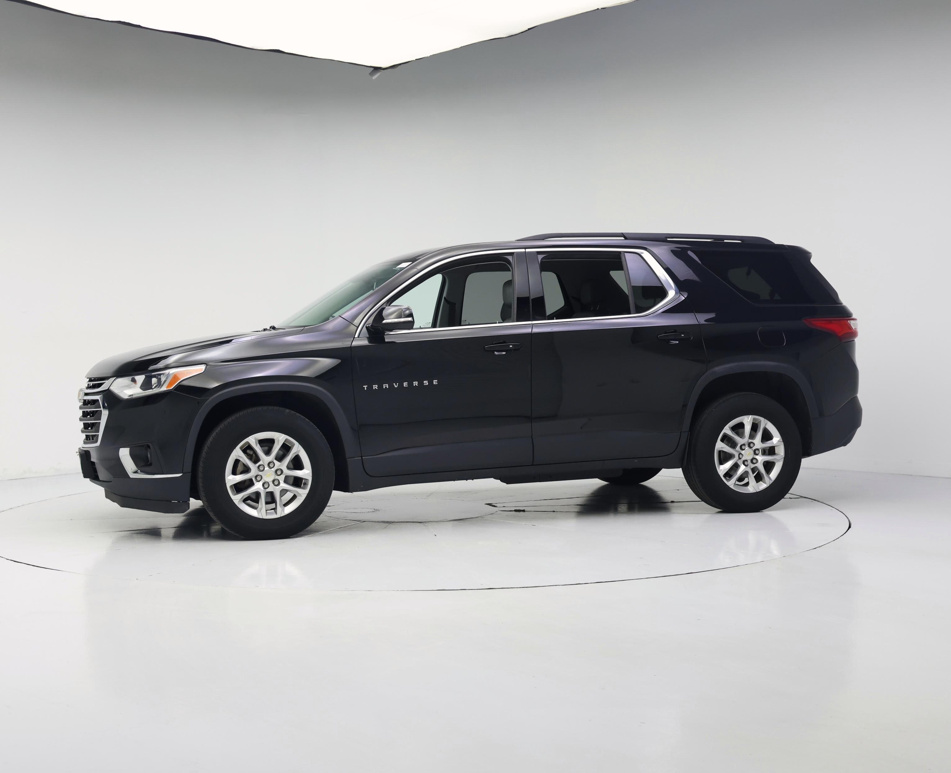 Thumbnail: 2020 Chevrolet Traverse - 3