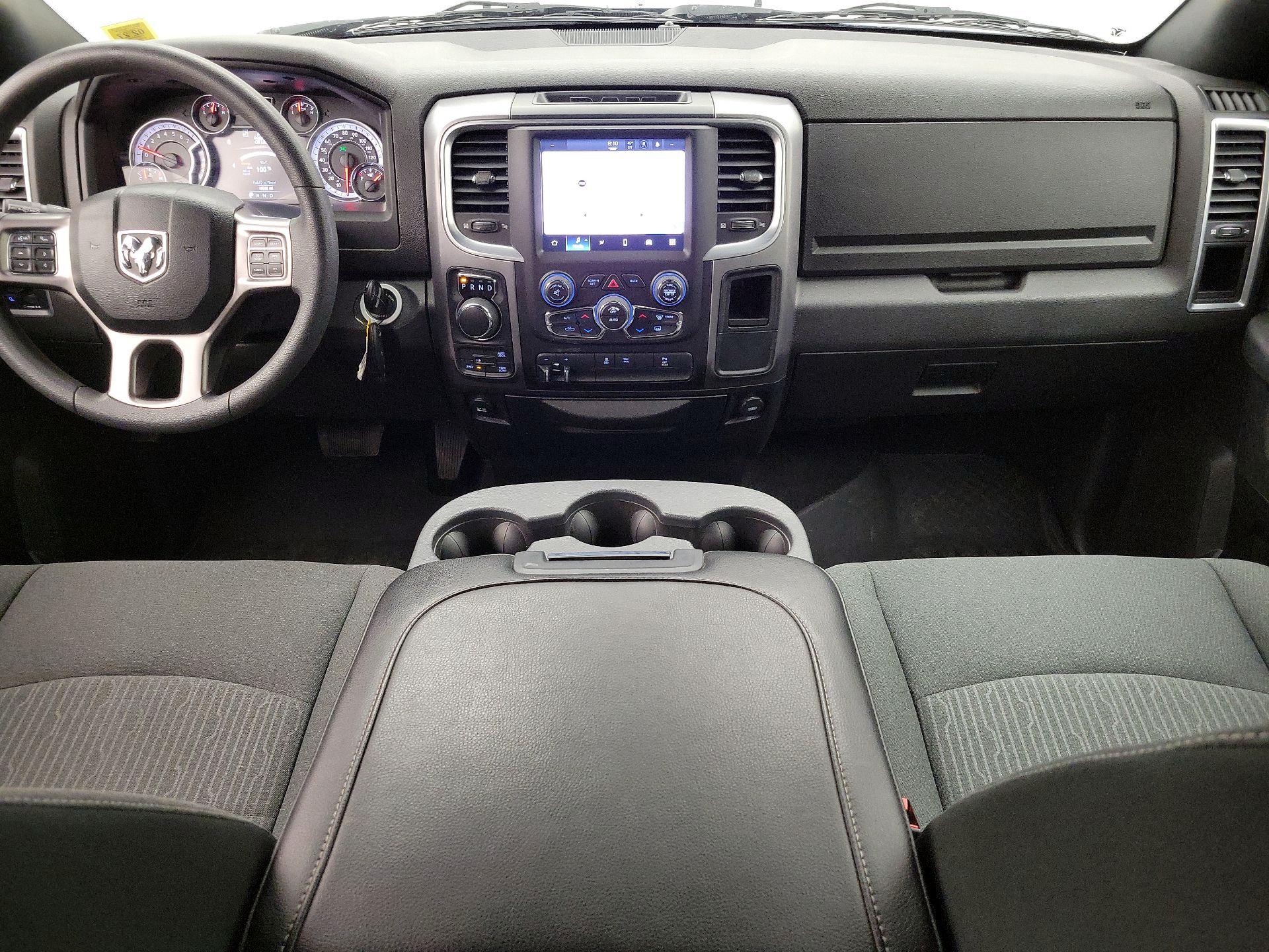 Thumbnail: 2022 RAM 1500 Classic - 9