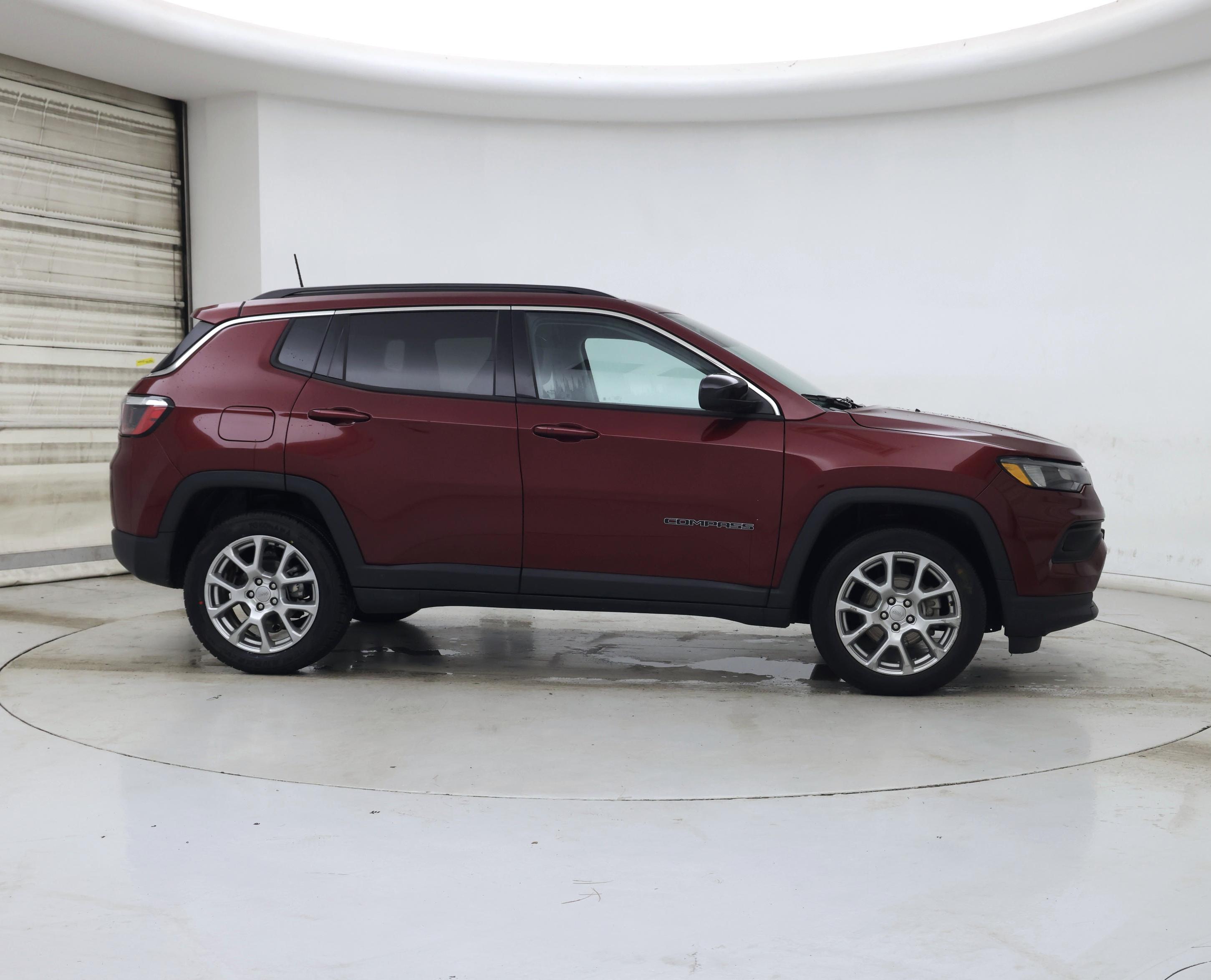 Thumbnail: 2022 Jeep Compass - 7