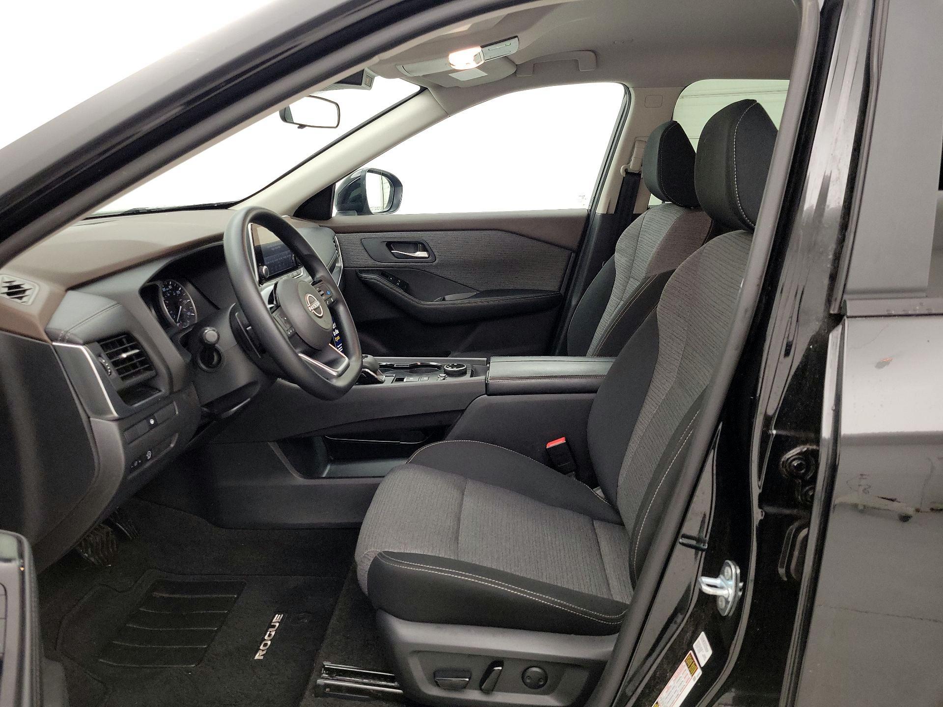 Thumbnail: 2023 Nissan Rogue - 11