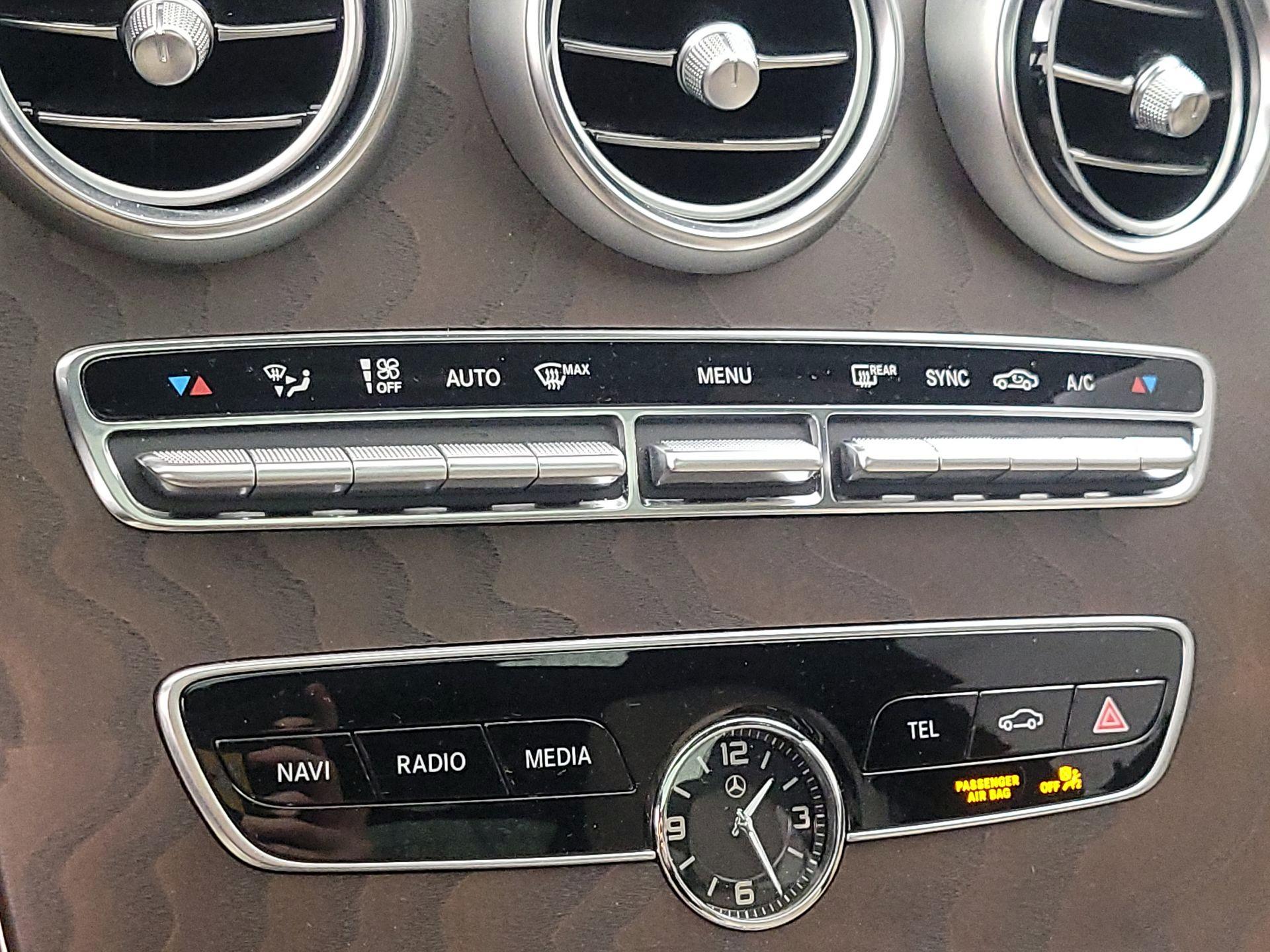 Thumbnail: 2021 Mercedes-Benz C-Class - 16