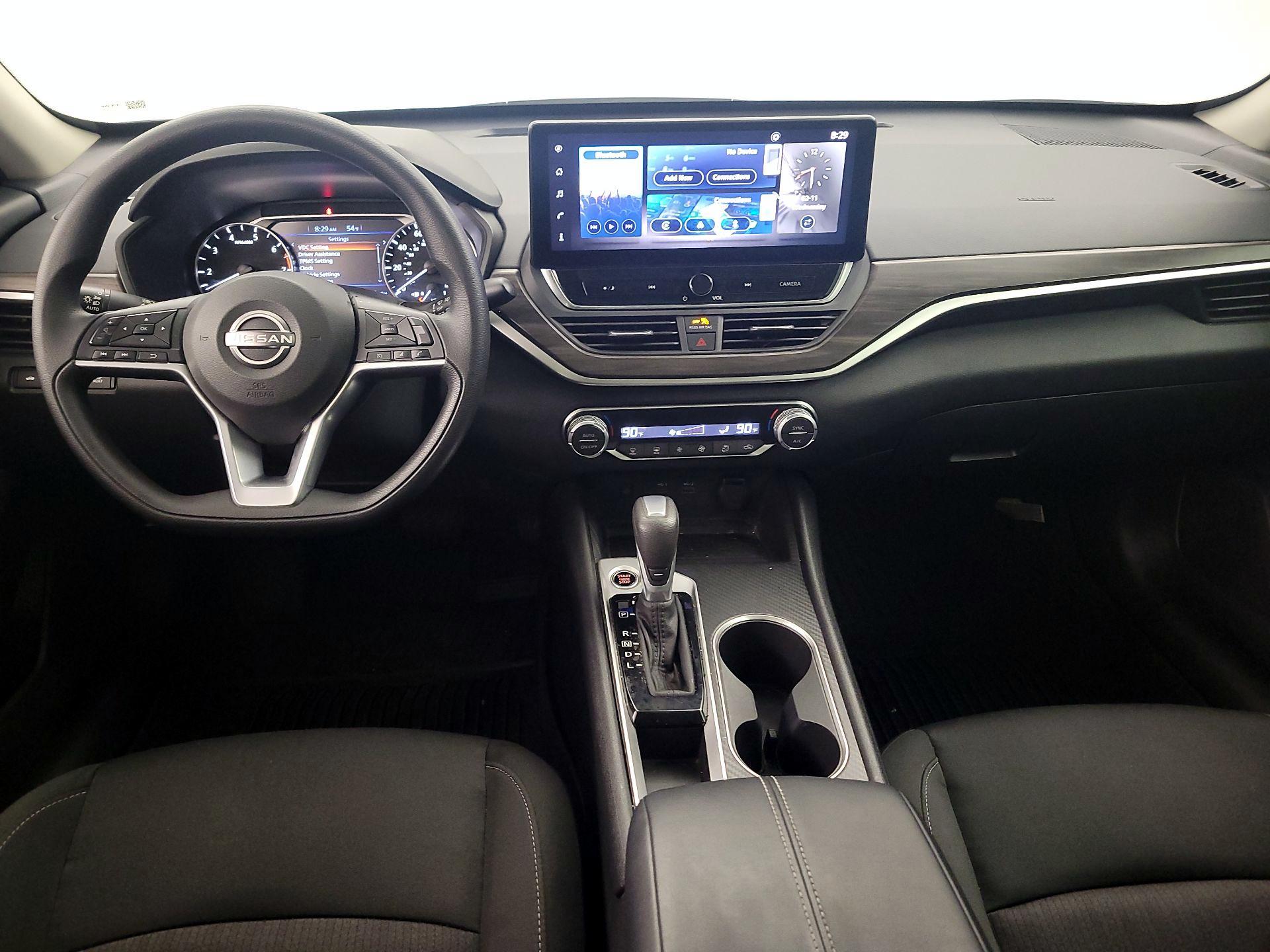 Thumbnail: 2025 Nissan Altima - 9