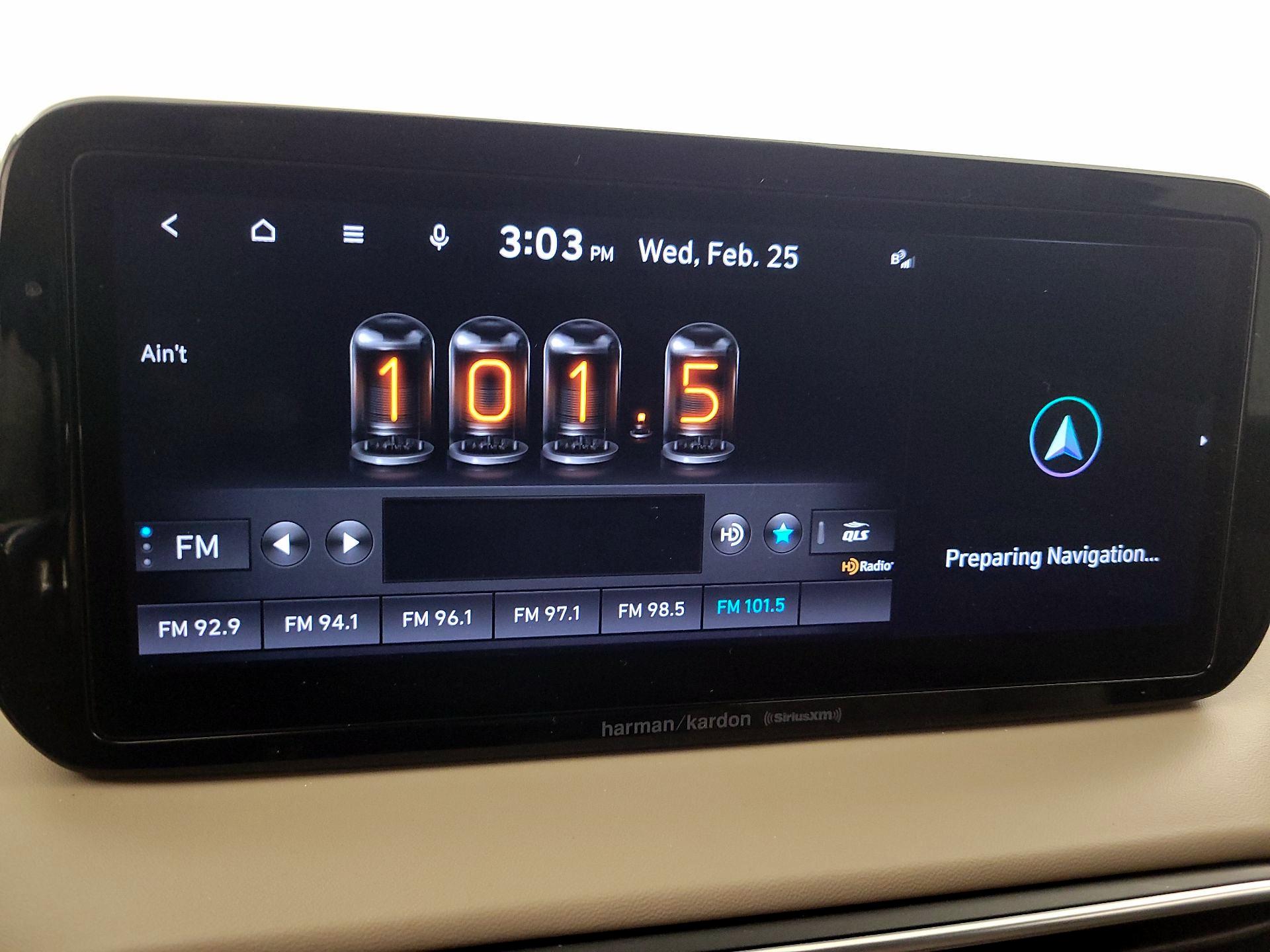 Thumbnail: 2022 Hyundai Santa Fe - 16