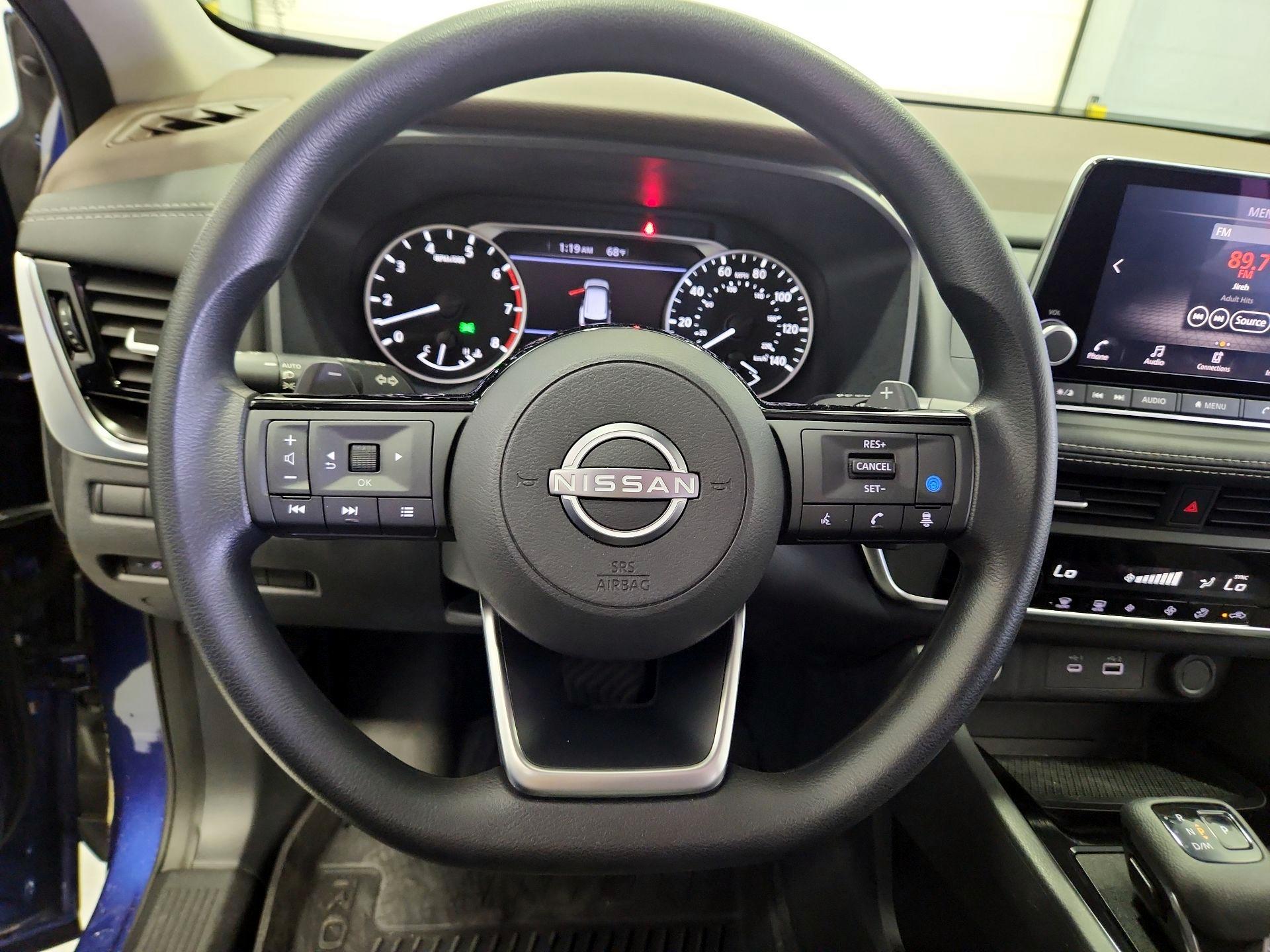 Thumbnail: 2023 Nissan Rogue - 10