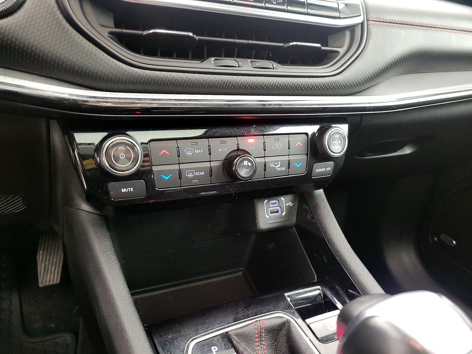 Thumbnail: 2022 Jeep Compass - 16