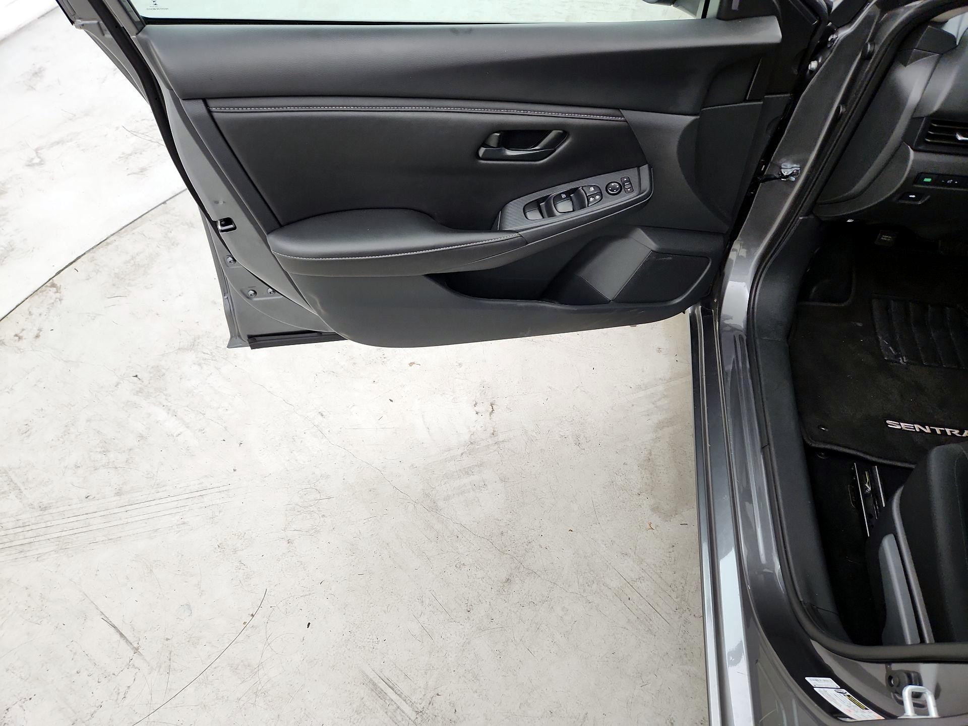 Thumbnail: 2025 Nissan Sentra - 10