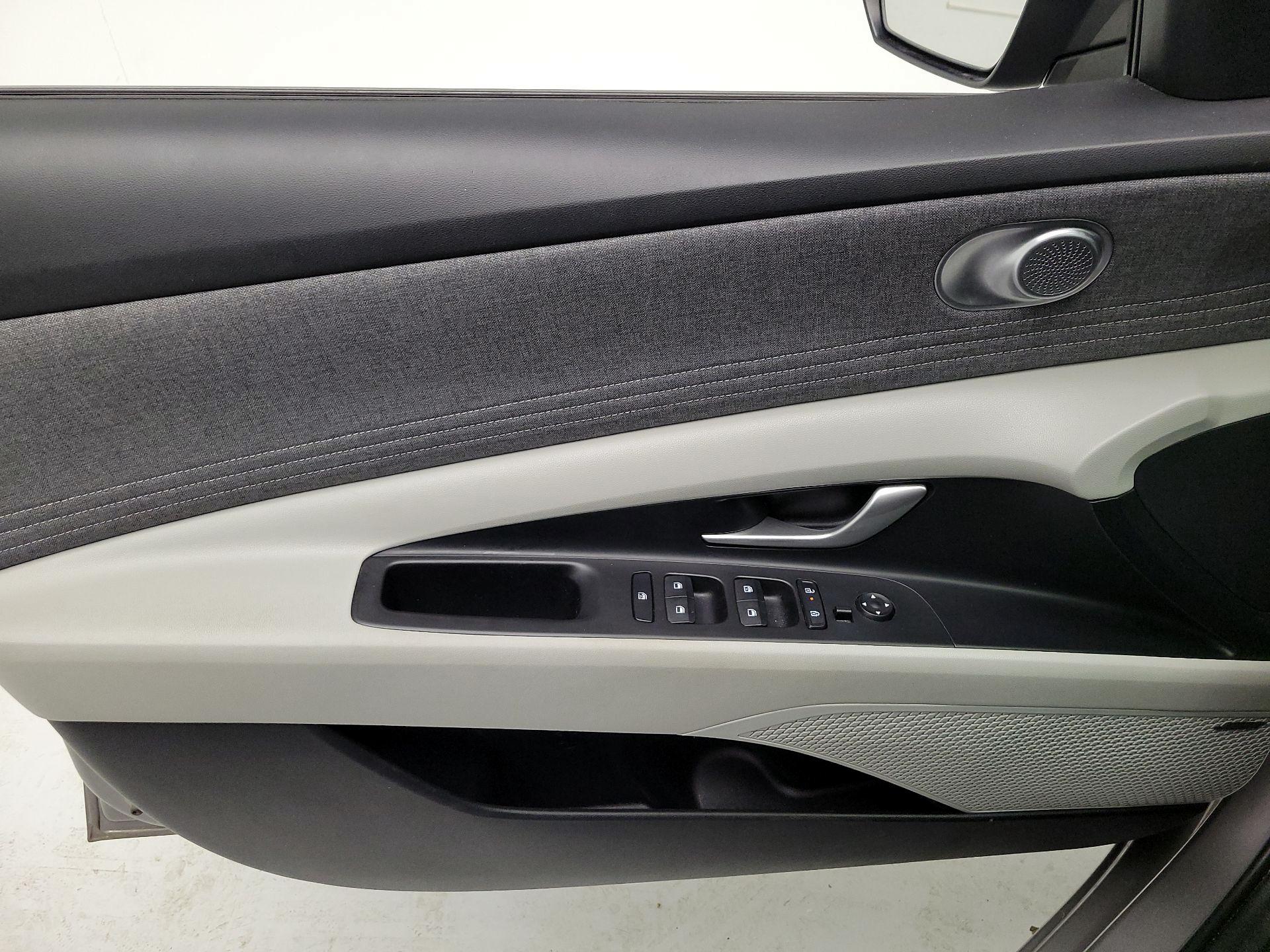 Thumbnail: 2024 Hyundai Elantra - 12