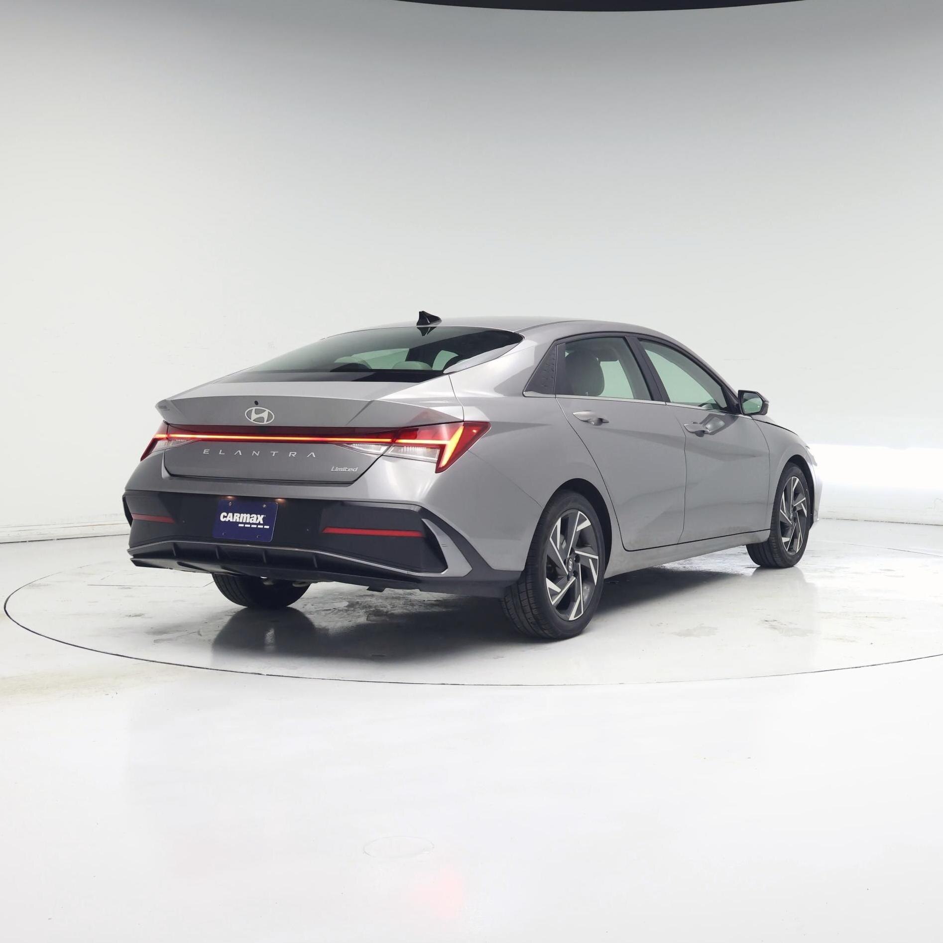 Thumbnail: 2024 Hyundai Elantra - 8