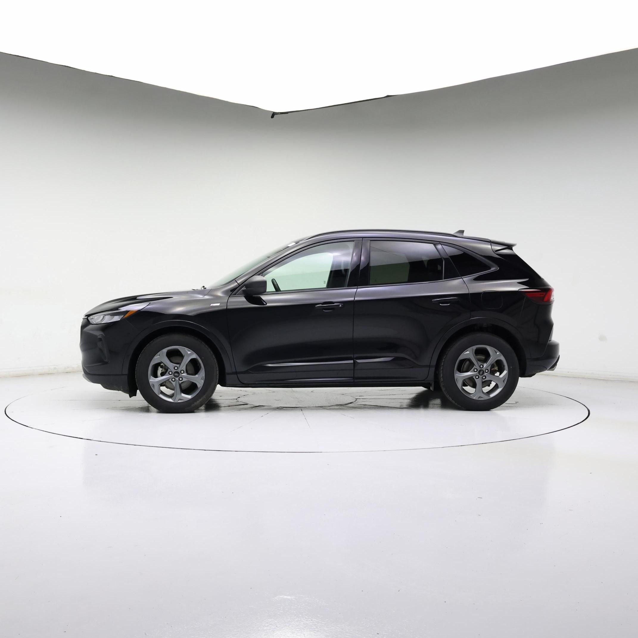 Thumbnail: 2023 Ford Escape - 3