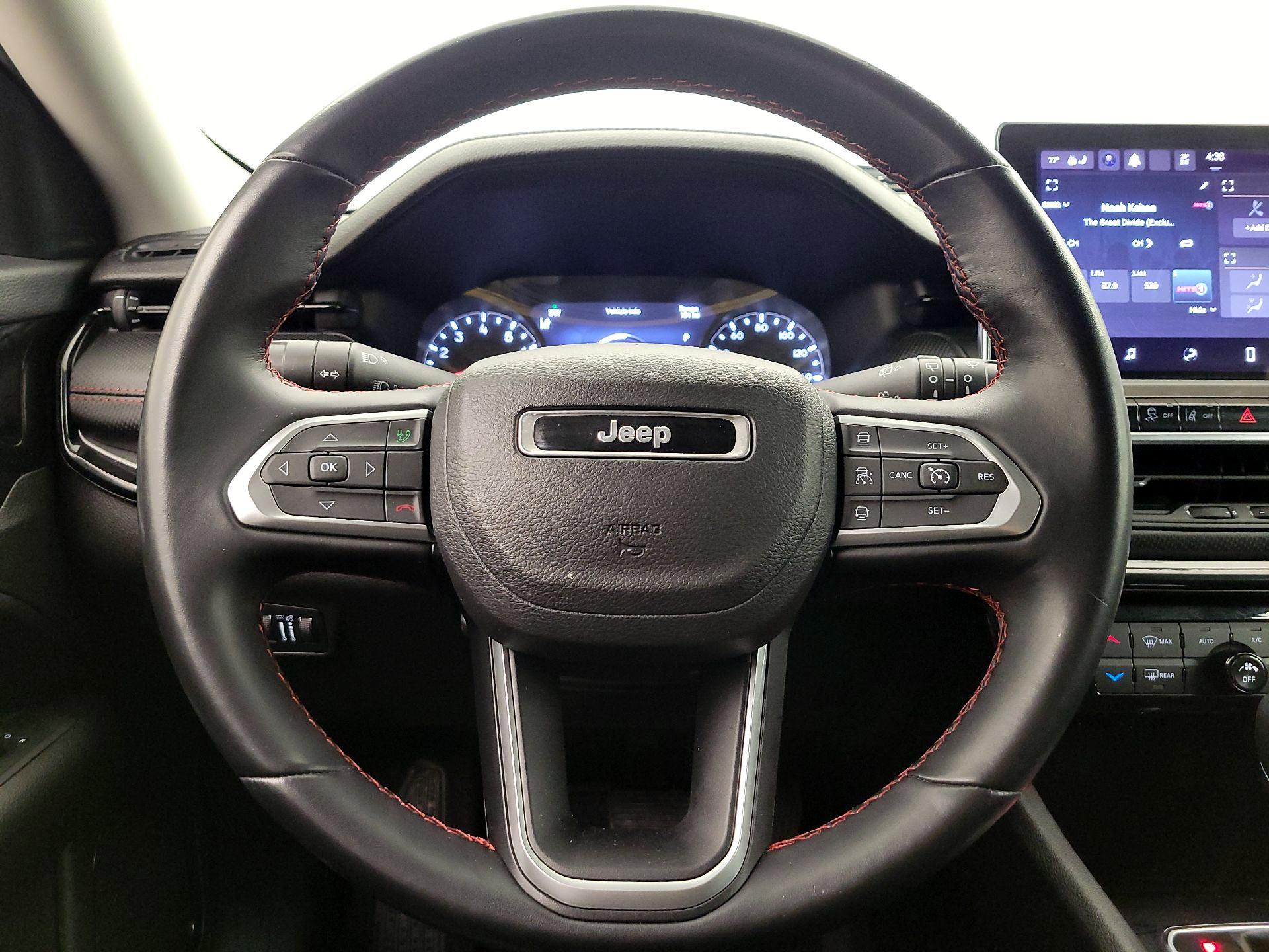 Thumbnail: 2022 Jeep Compass - 10