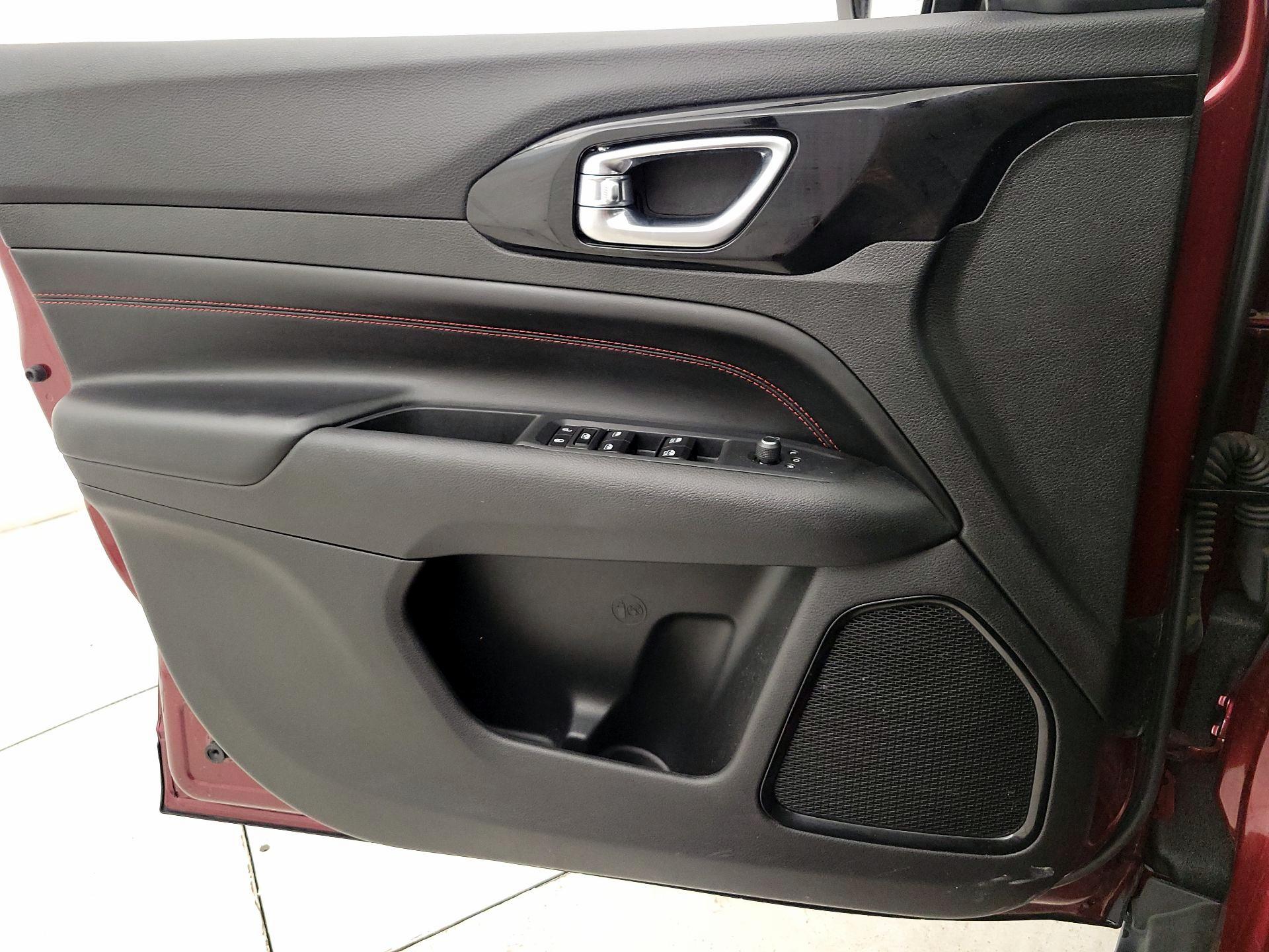 Thumbnail: 2022 Jeep Compass - 12