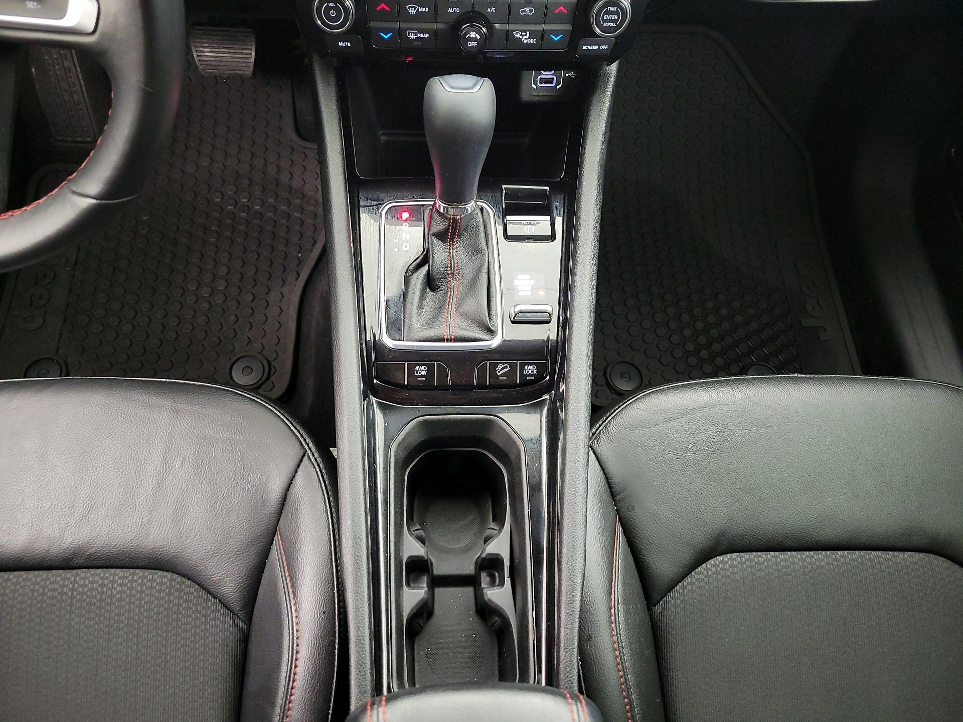 Thumbnail: 2022 Jeep Compass - 17