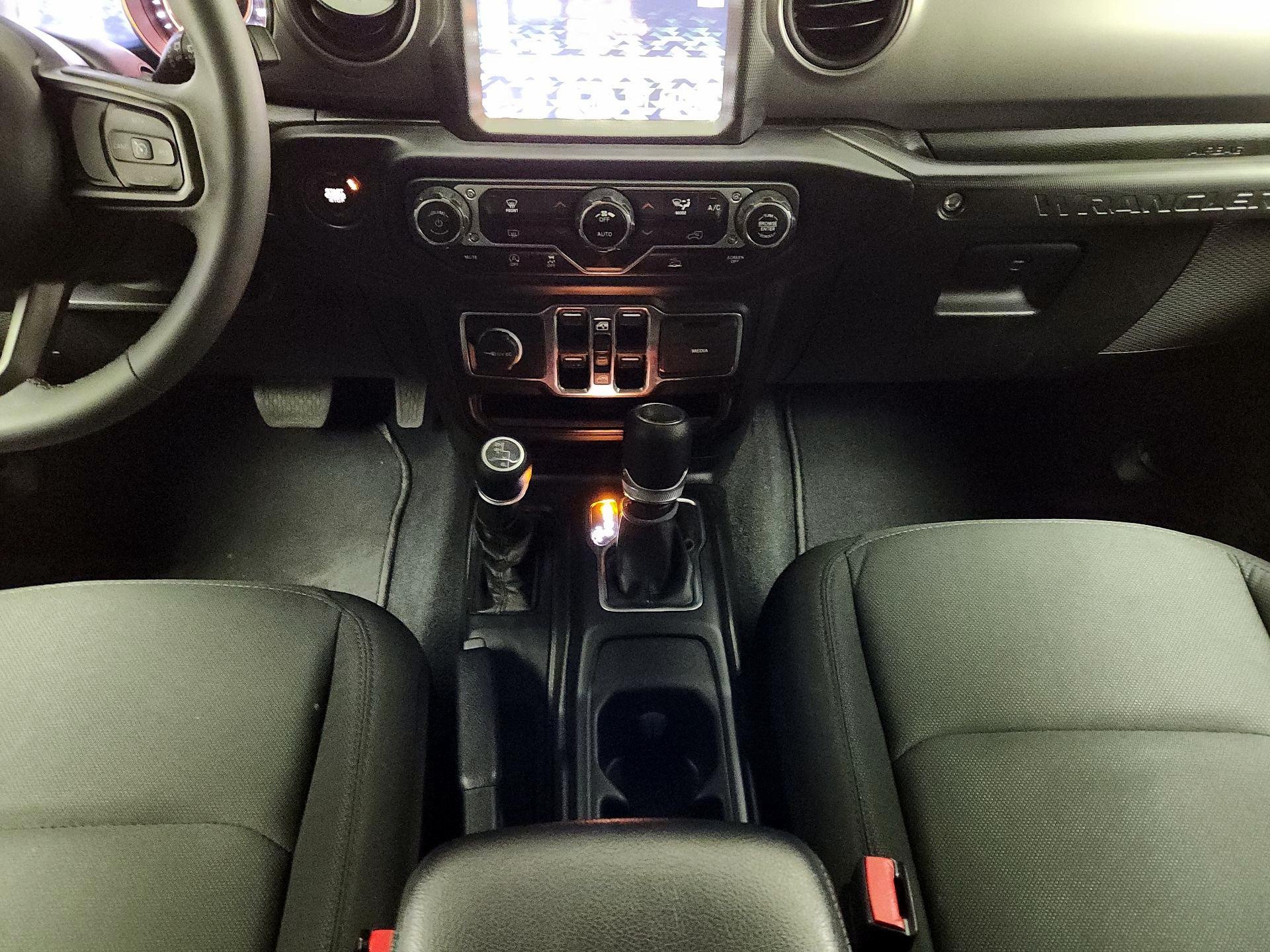 Thumbnail: 2023 Jeep Wrangler - 18